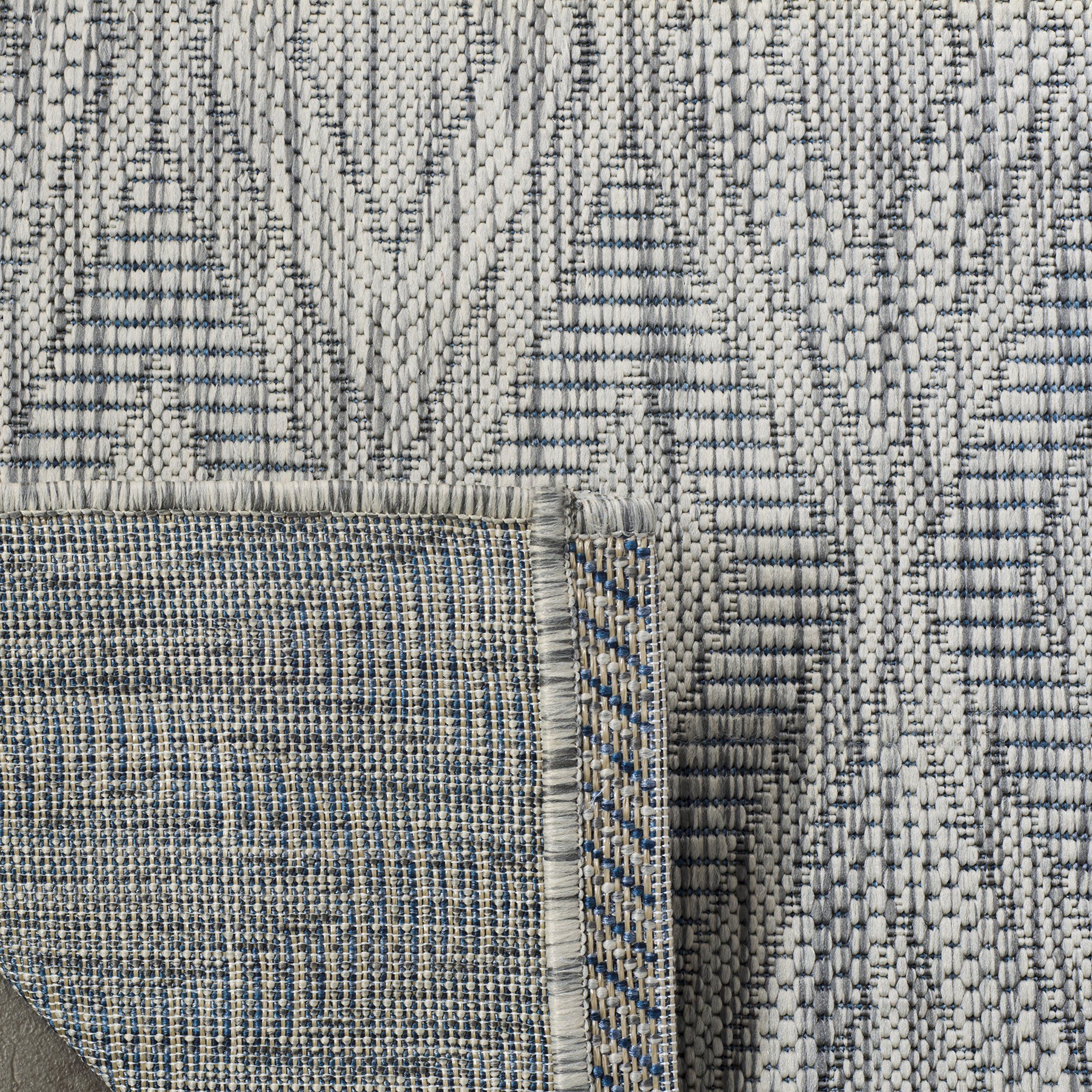 SAFAVIEH Courtyard Collection 2'3