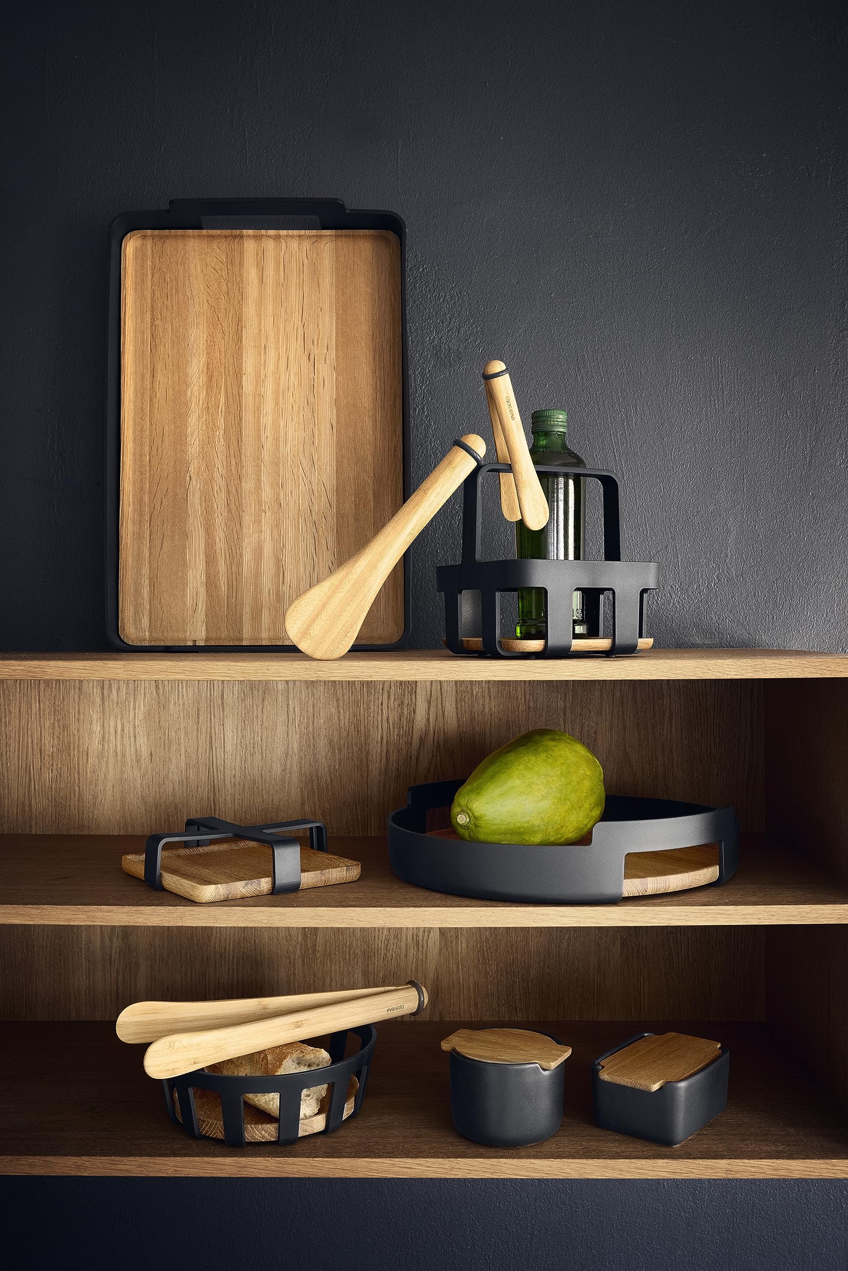 EVA SOLO Nordic Kitchen Circular Serving Tray - Oiled Oak Wood with Timeless Danish Design | Functional Black Serving Board for Cheese, Charcuterie & Appetizers | Perfect for Entertaining & Dining Decor