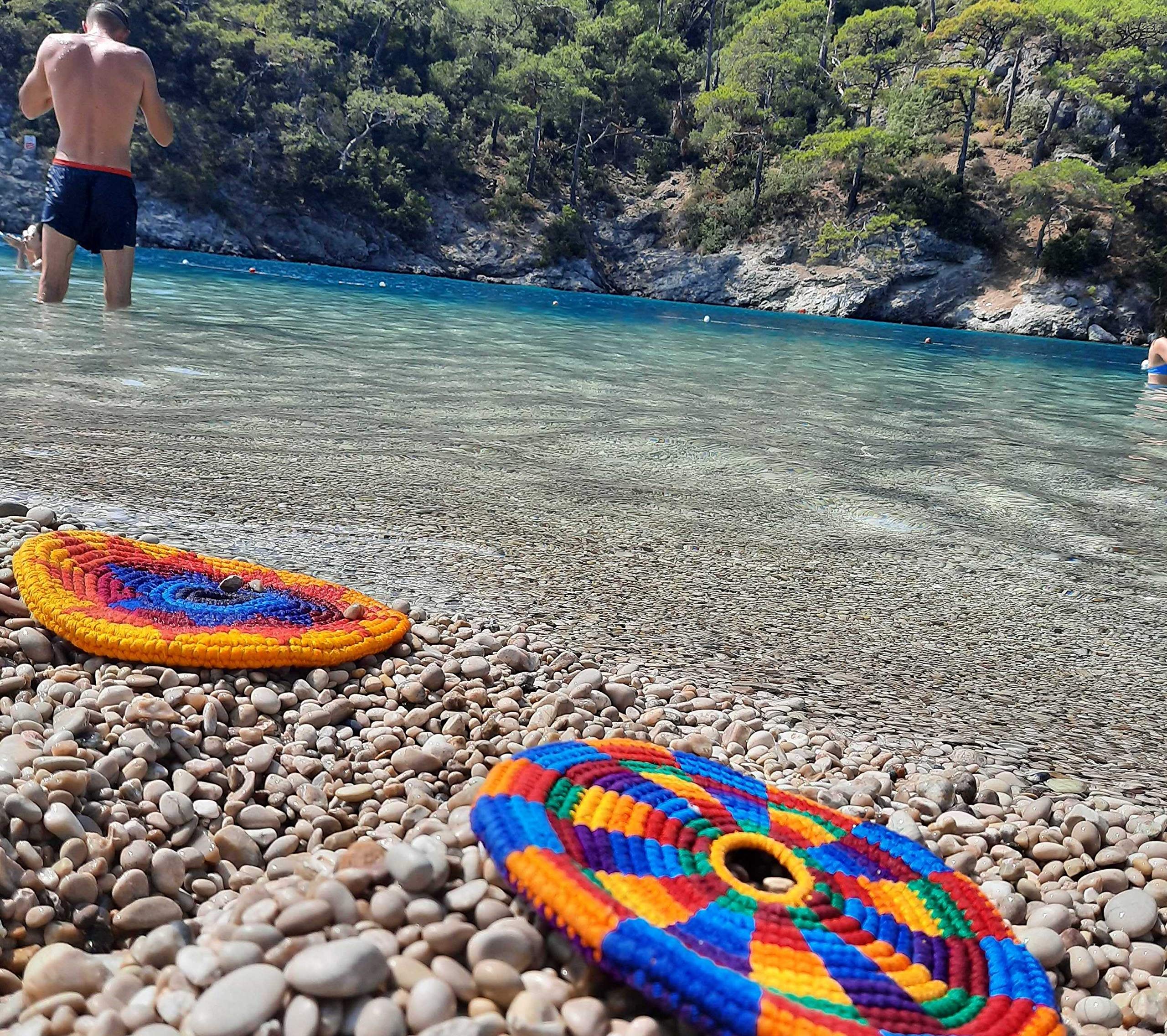 BUENA ONDA MayaFlya Pocket Disc 4 Pack - Flexible Flying Discs for Dogs, Kids & Adults | Best Outdoor Sports Toy & Indoor Play Game | Perfect for Beach, Park, Backyard Fun & Family Gatherings