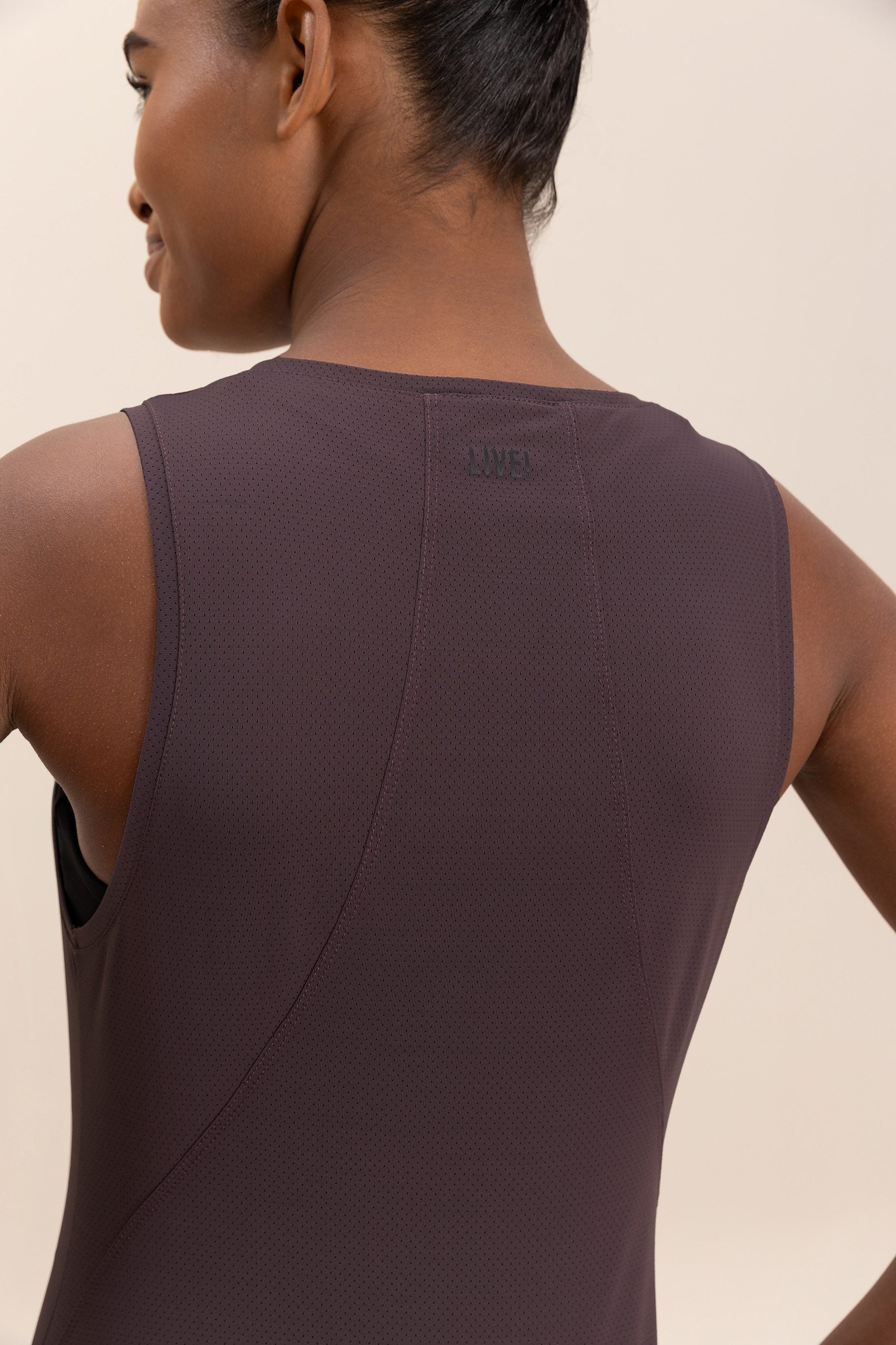 Action Line Tank Top for Women - Breathable & Comfortable Workout Shirt - Perfect for Gym, Yoga, Running & Summer Outfits