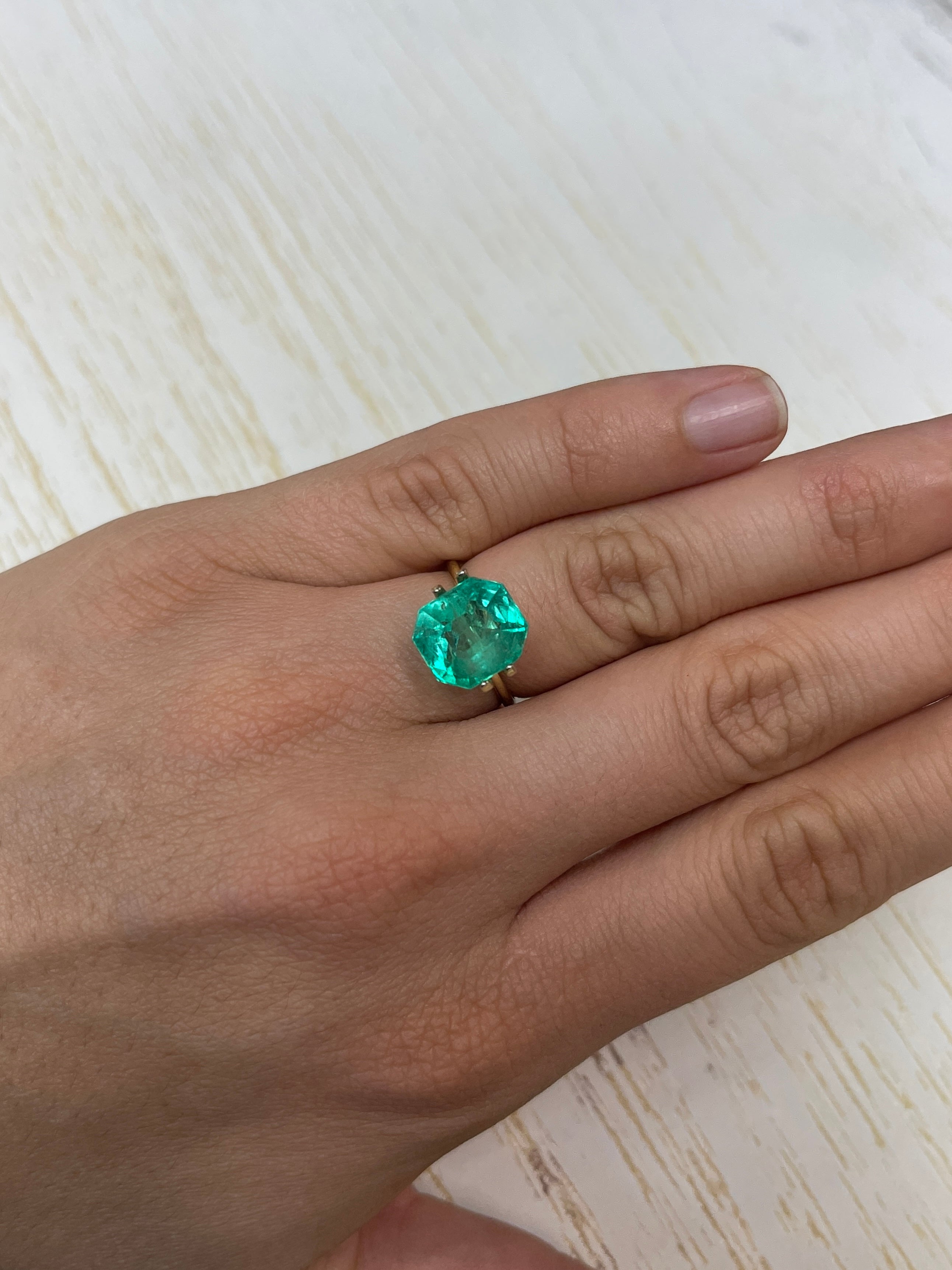 6.63 Carat 11x10mm Chunky Emerald Cut Natural Loose Colombian Emerald Gemstone for Jewelry Making, Engagement Rings & Luxury Gifts