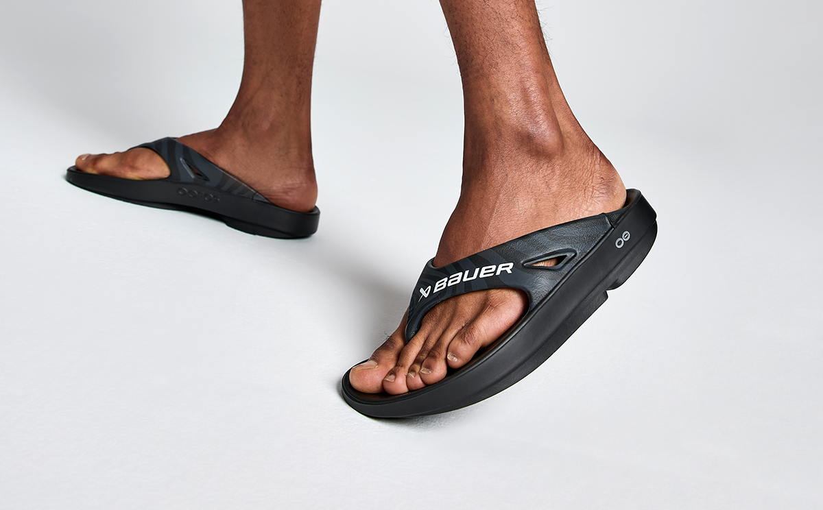 BAUER/OOFOS Men's OOriginal Sport Sandals for Recovery & Comfort - Black Asphalt - Ideal for Post-Workout, Travel & Casual Wear
