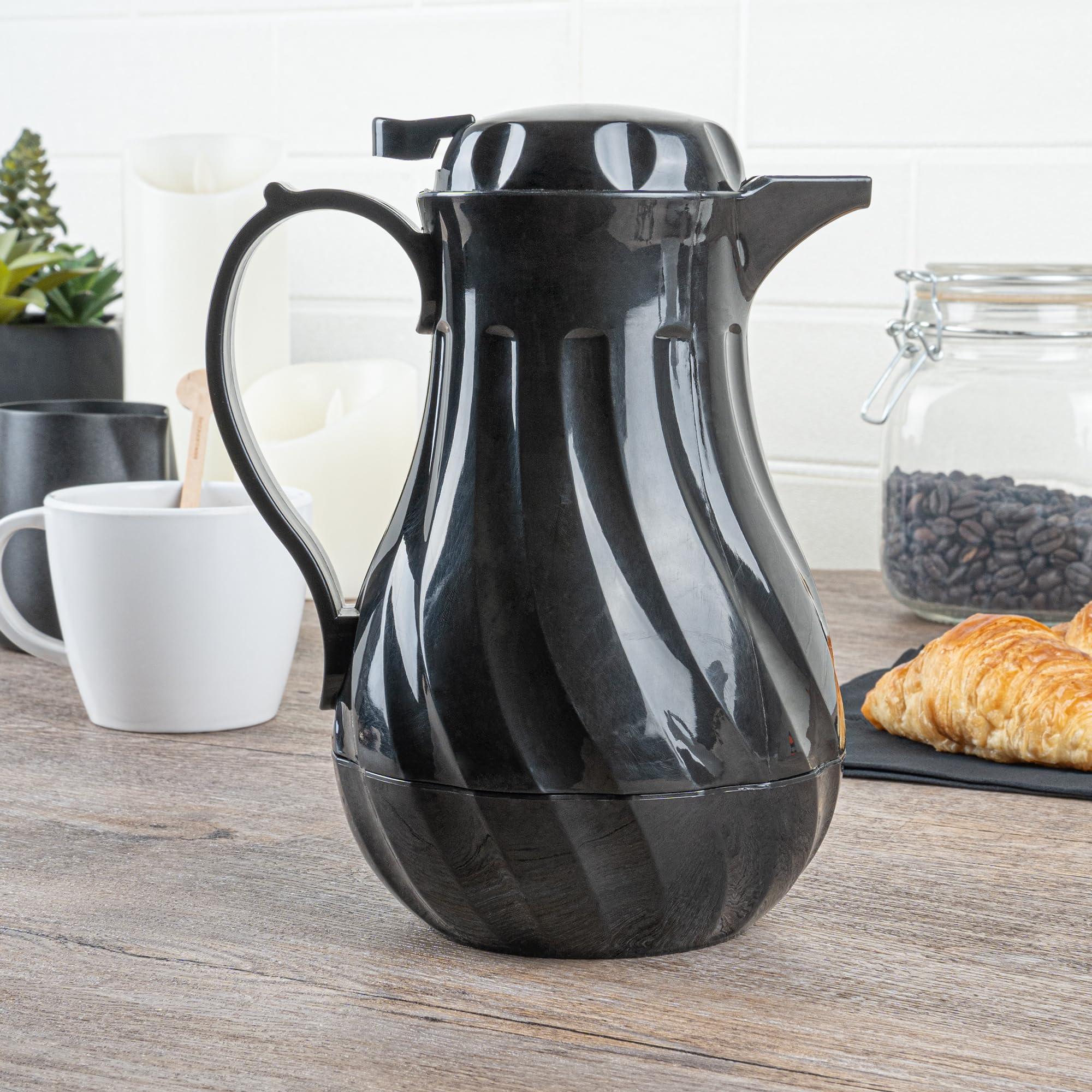 Restaurantware Restpresso 20oz Insulated Coffee Carafe with Push-Button Lid & Leak-Proof Design - Black Plastic Coffee Server with Built-in Handle for Restaurants, Cafes, and Office Coffee Stations