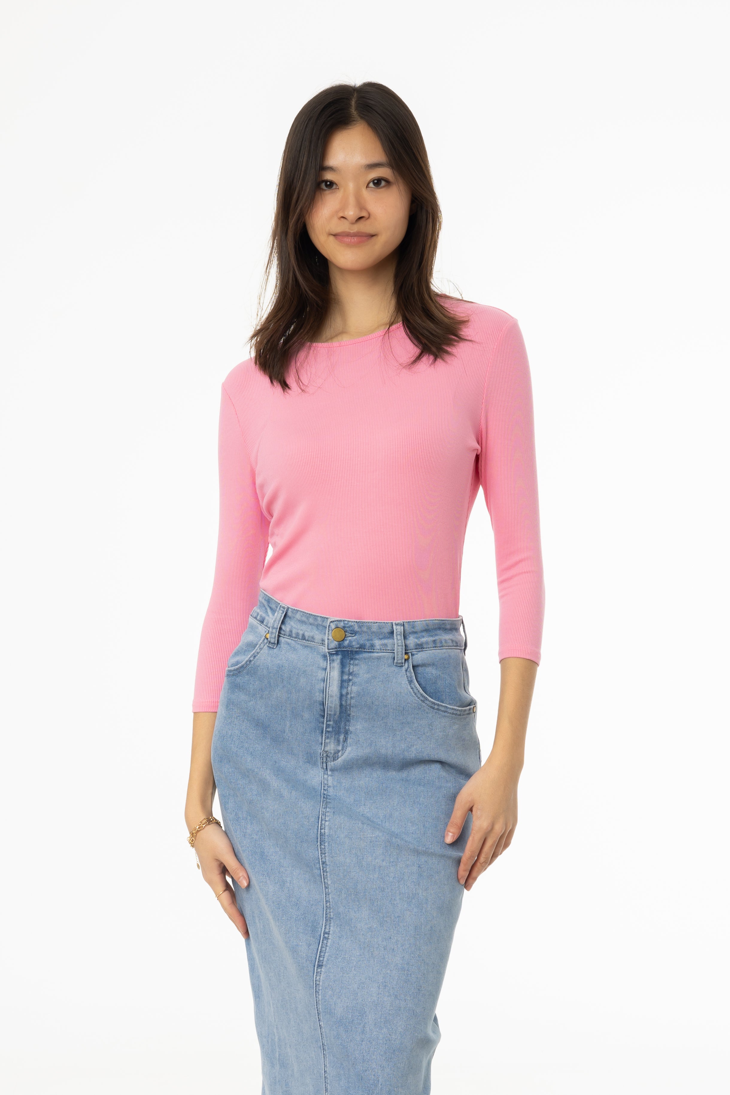 Stylish Pink Ribbed Round Neck 3/4 Sleeve T-Shirt for Women | Casual Comfort Fit | Perfect for Everyday Wear, Outings & Layering
