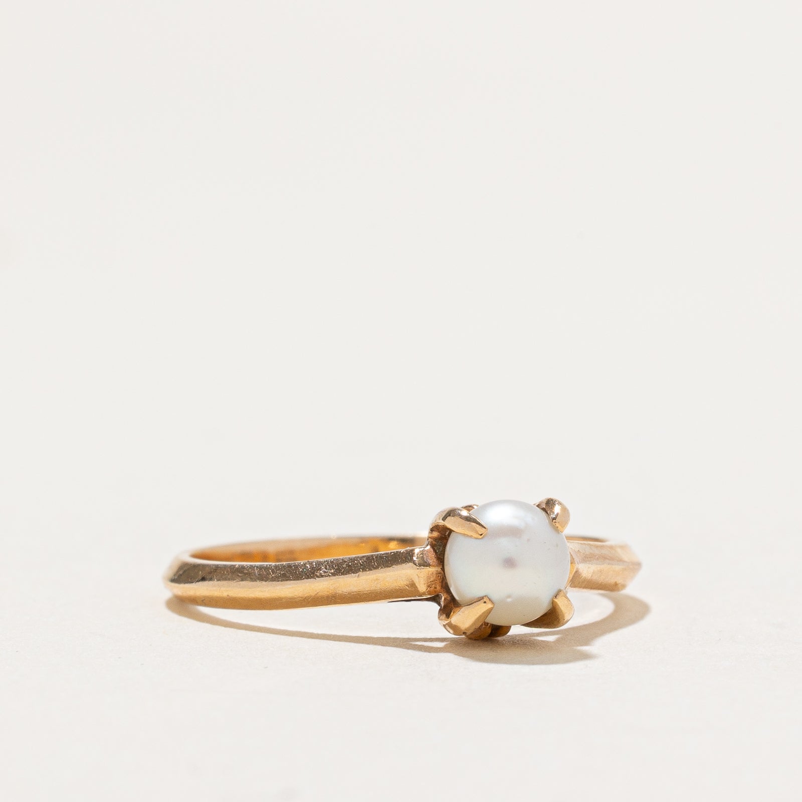Solitaire Pearl Ring for Women - 14K Gold Plated Elegant Pearl Jewelry, Size 6 - Perfect for Weddings, Anniversaries & Special Occasions
