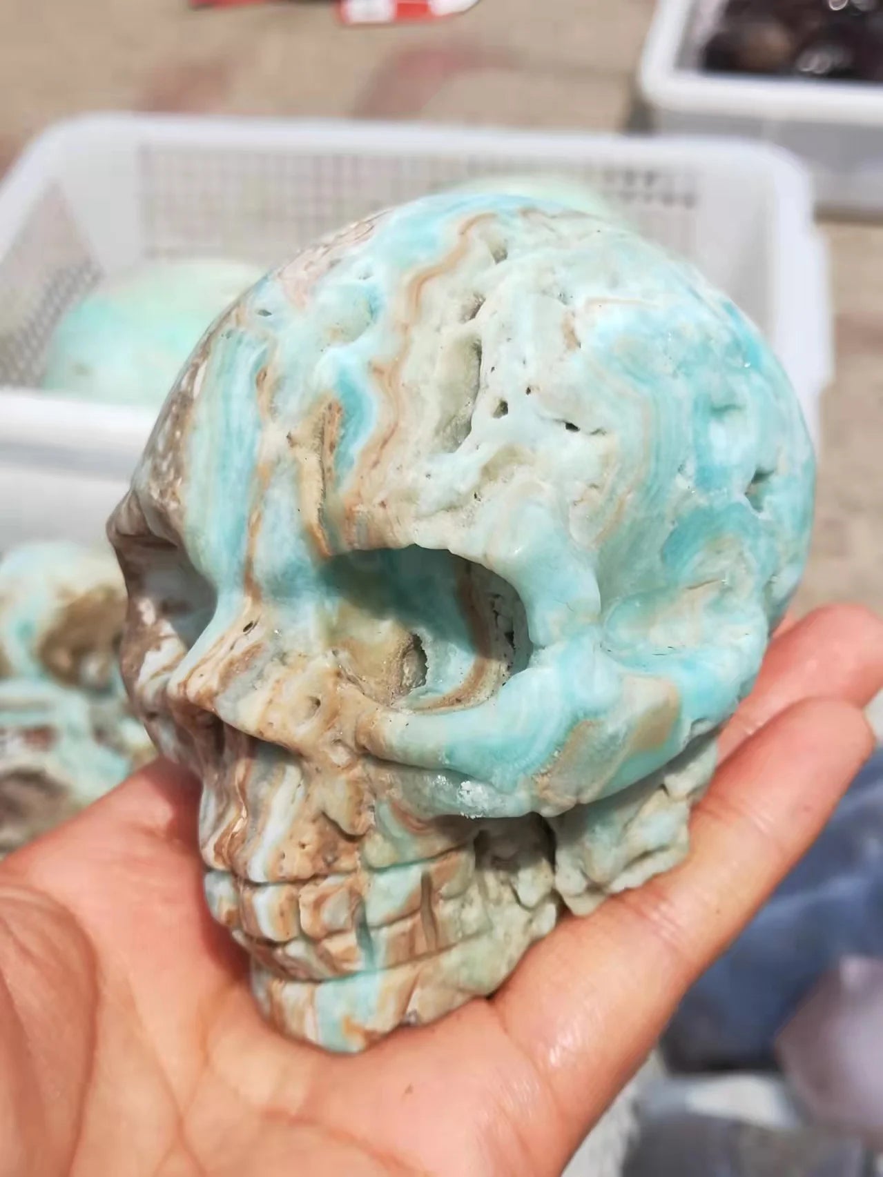 Natural Rare Crystal Healing Heteropolar Ore Skull Hand Carved Statue - Spiritual Meditation, Home Decor & Unique Gift for Collectors
