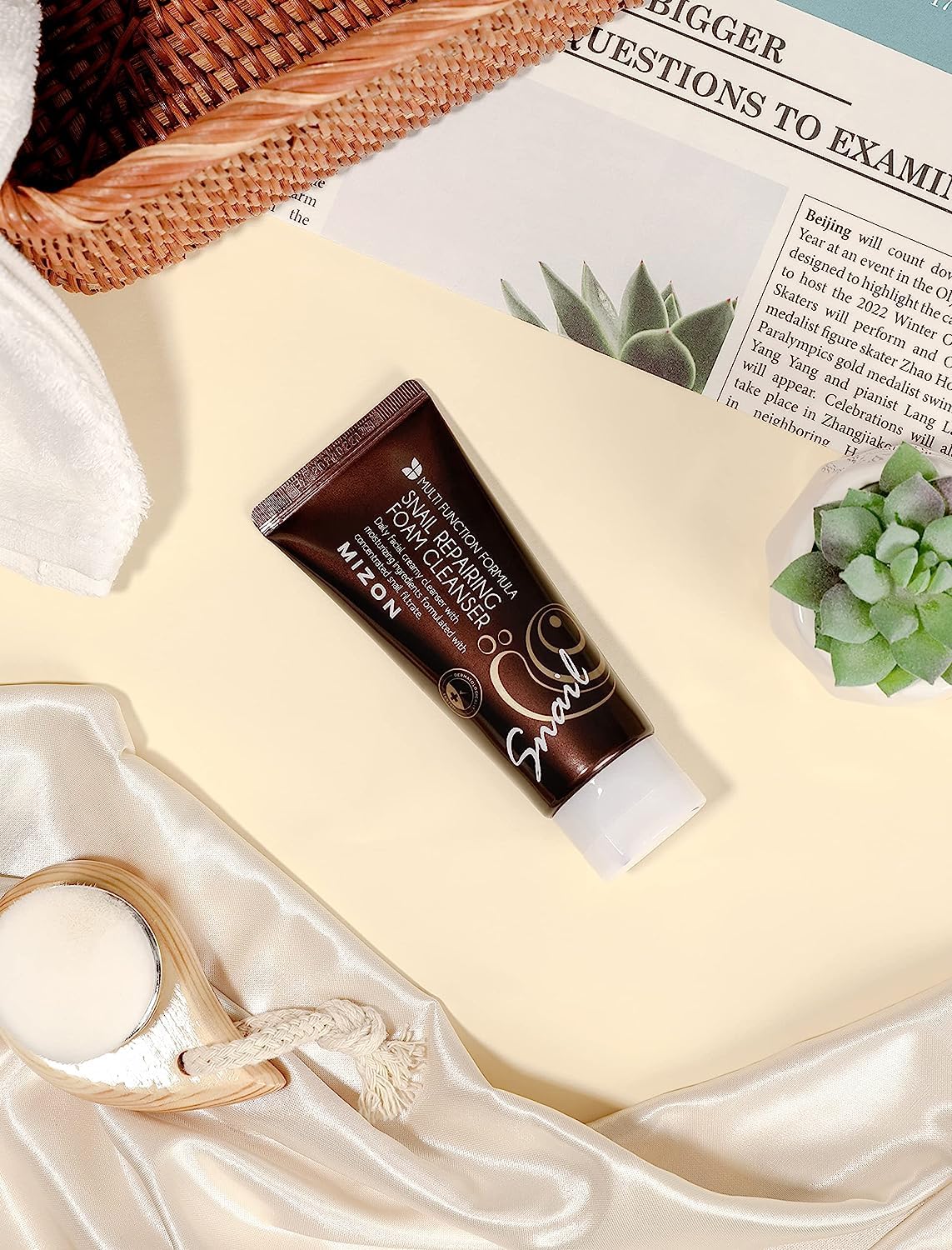 Snail Repair Foam Cleanser for Face - Gentle Pore Cleansing, Blackhead Treatment with Moisturizing Snail Filtrate & Soft Bubbles | Korean Makeup Remover & Daily Facial Wash (60ml) | Perfect for Morning & Night Skincare Routine