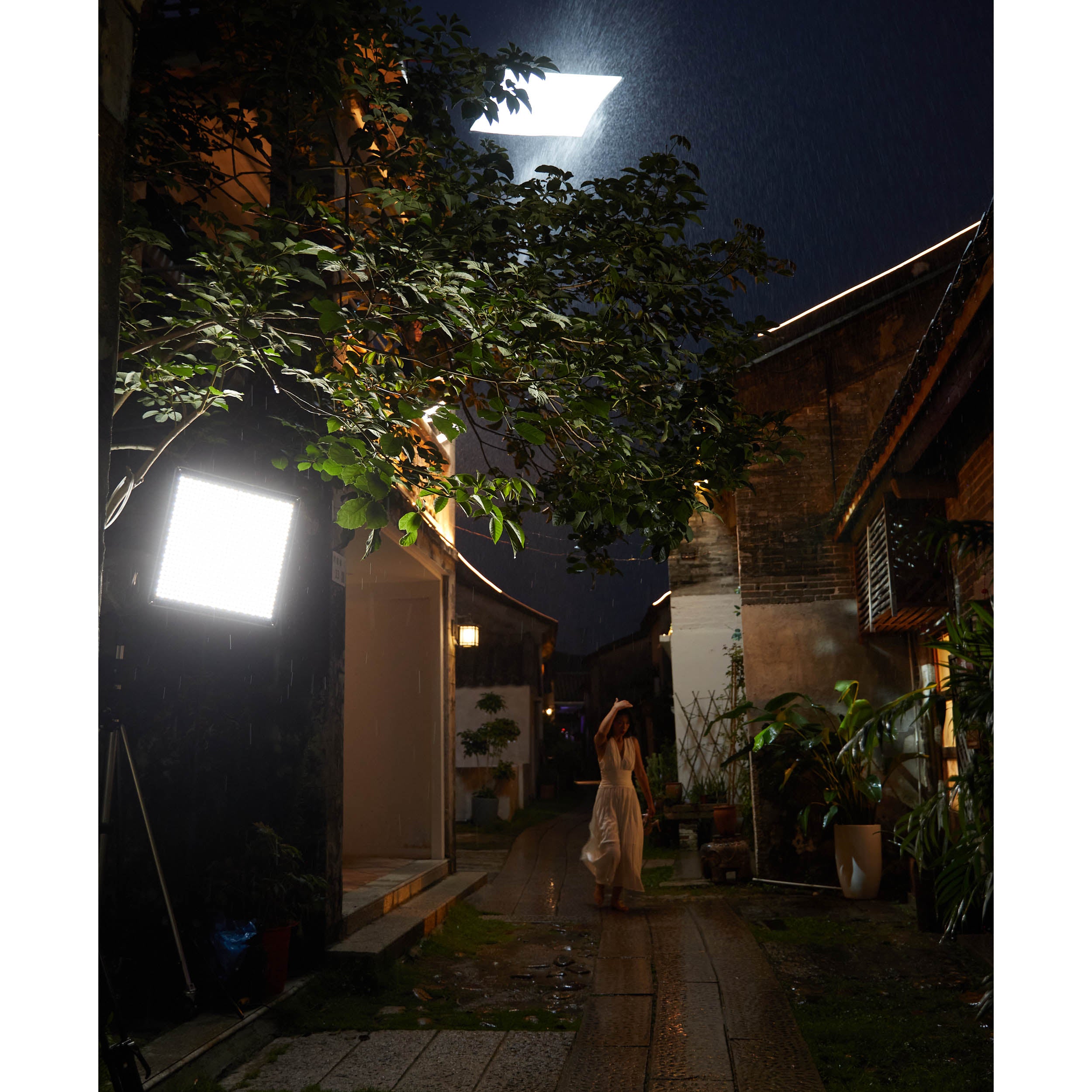 KNOWLED F600Bi 4x4 Feet IP65 Waterproof Flexible LED Panel - Professional Cine Lighting for Film Studio, Photography & Video Production