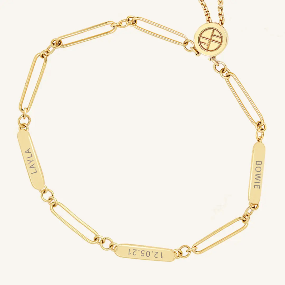 Stylish Etch Chain Bracelet with 3 Panels - Trendy Layered Jewelry for Women - Perfect for Casual Wear, Parties & Gifting