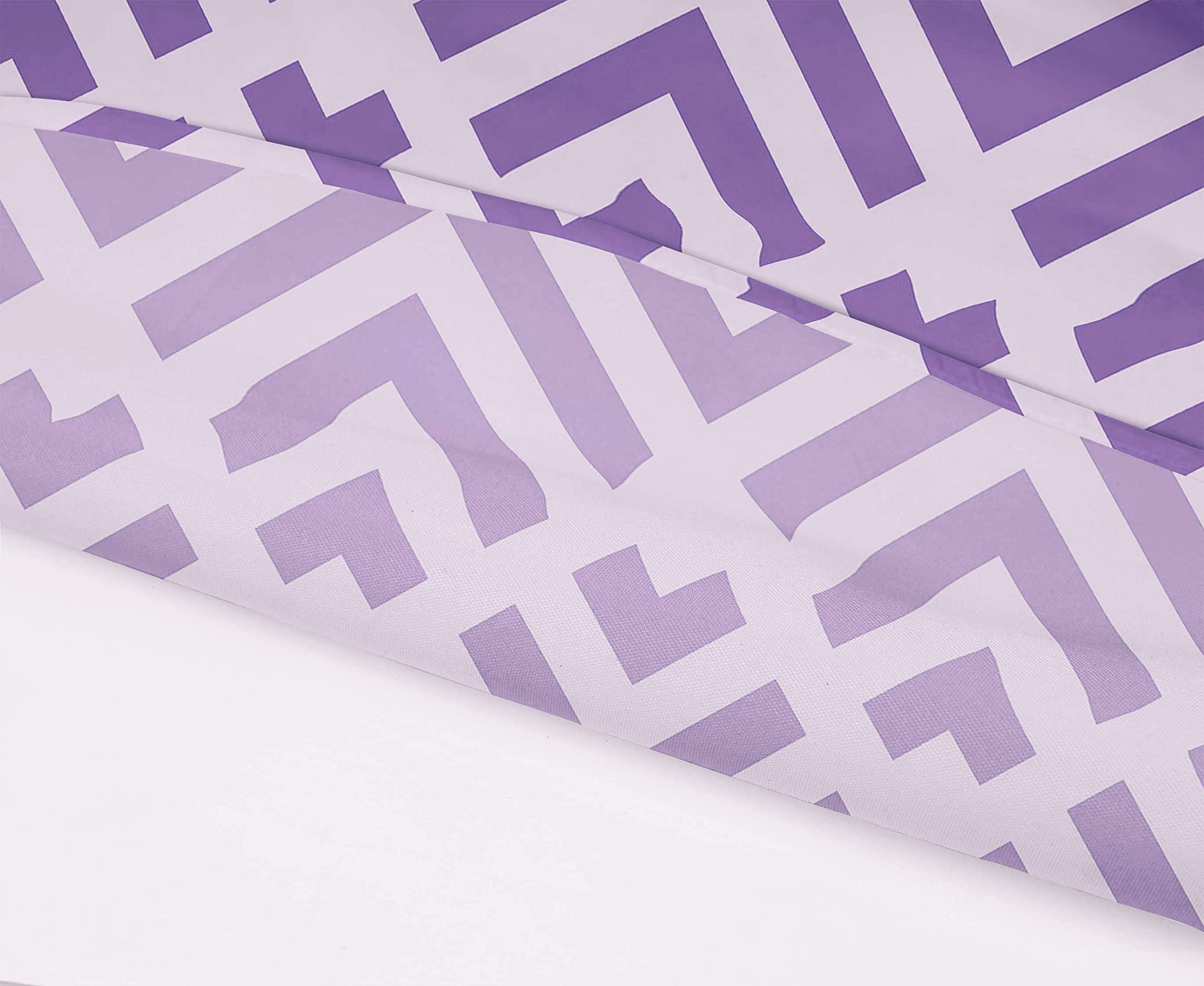 58 Inch Round Waterproof Tablecloth with Umbrella Hole & Zip - Indoor/Outdoor Table Cover for Patio, Backyard, Picnic, and Garden Parties - Lavender Purple