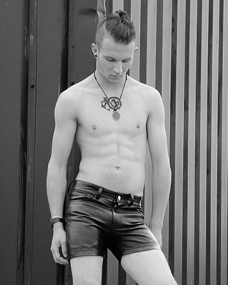Bockle® Men's Aniline Leather Shorts - 16