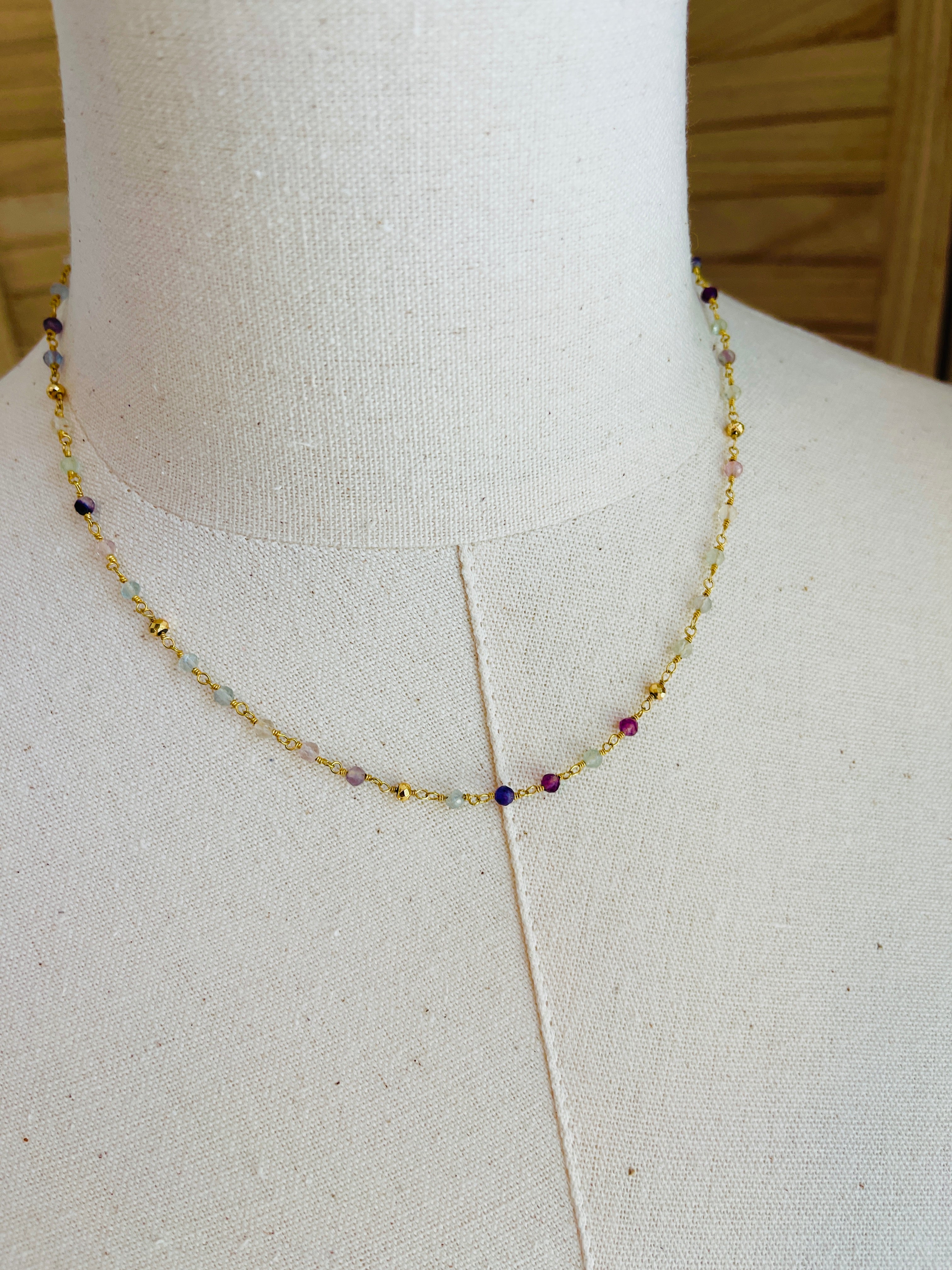 Natural Fluorite Crystal Choker Necklace - Healing Stone Jewelry for Women, Elegant Purple Gemstone Pendant | Perfect for Meditation, Energy Balancing & Spiritual Gifts