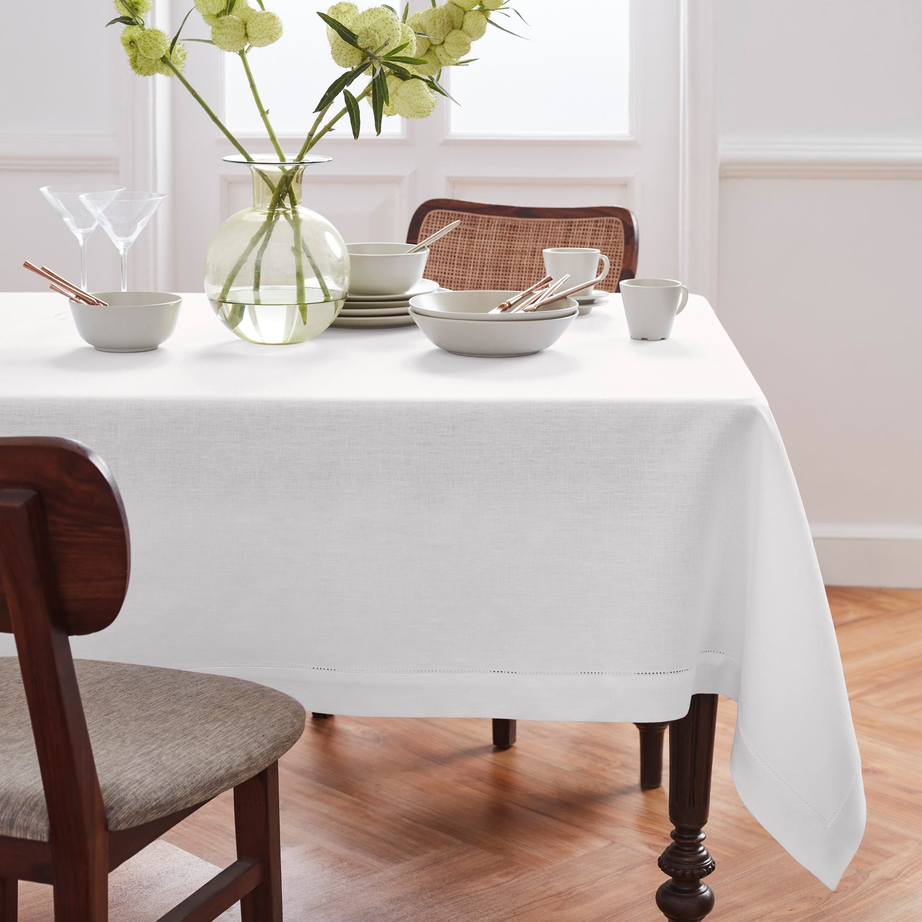 Premium Medium Weight Hemstitch Tablecloth - Elegant Dining Linen for Formal Dinners, Weddings & Special Occasions