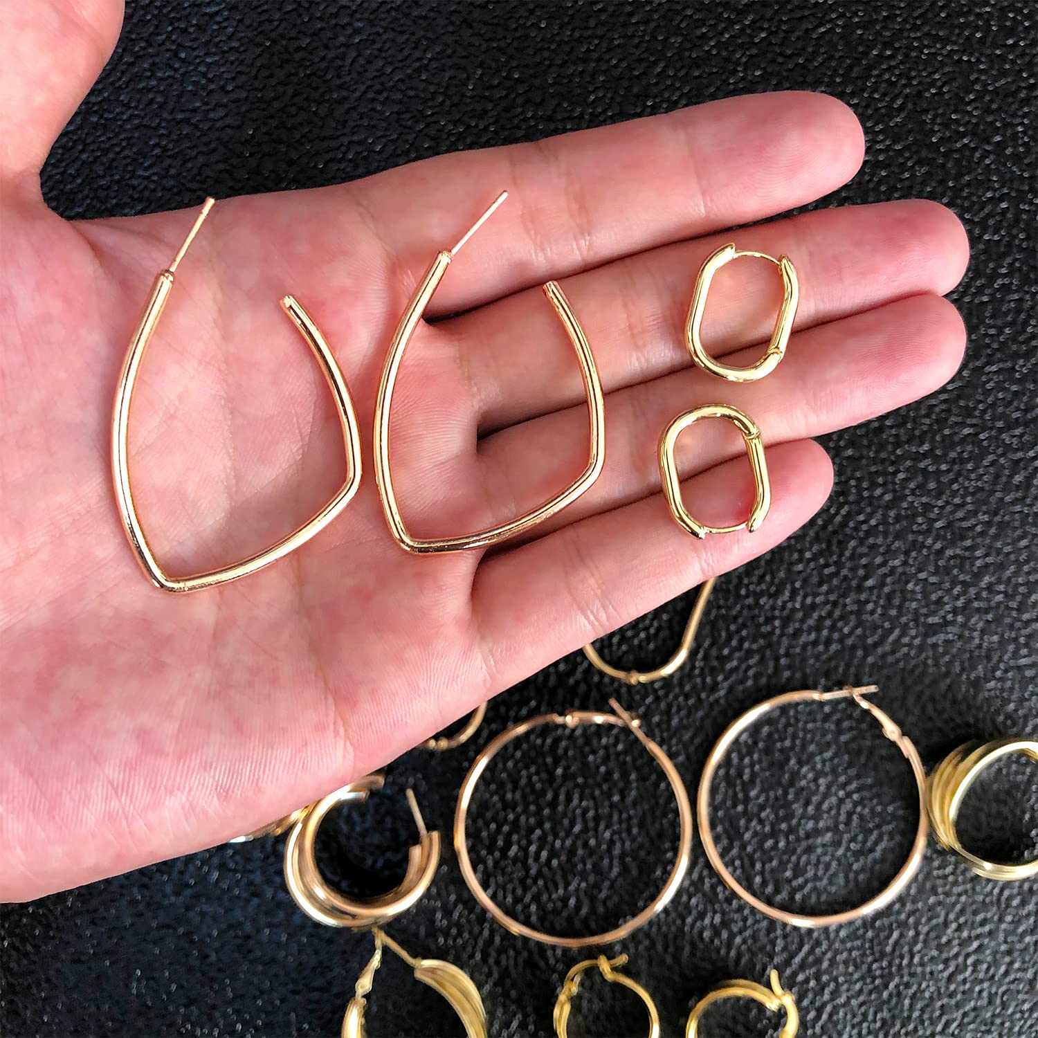 7 Pairs Gold Chunky Hoop Earrings for Women - Irregular Round & Rectangle Huggie Hoop Earring Set | Everyday Wear, Party & Gift Giving