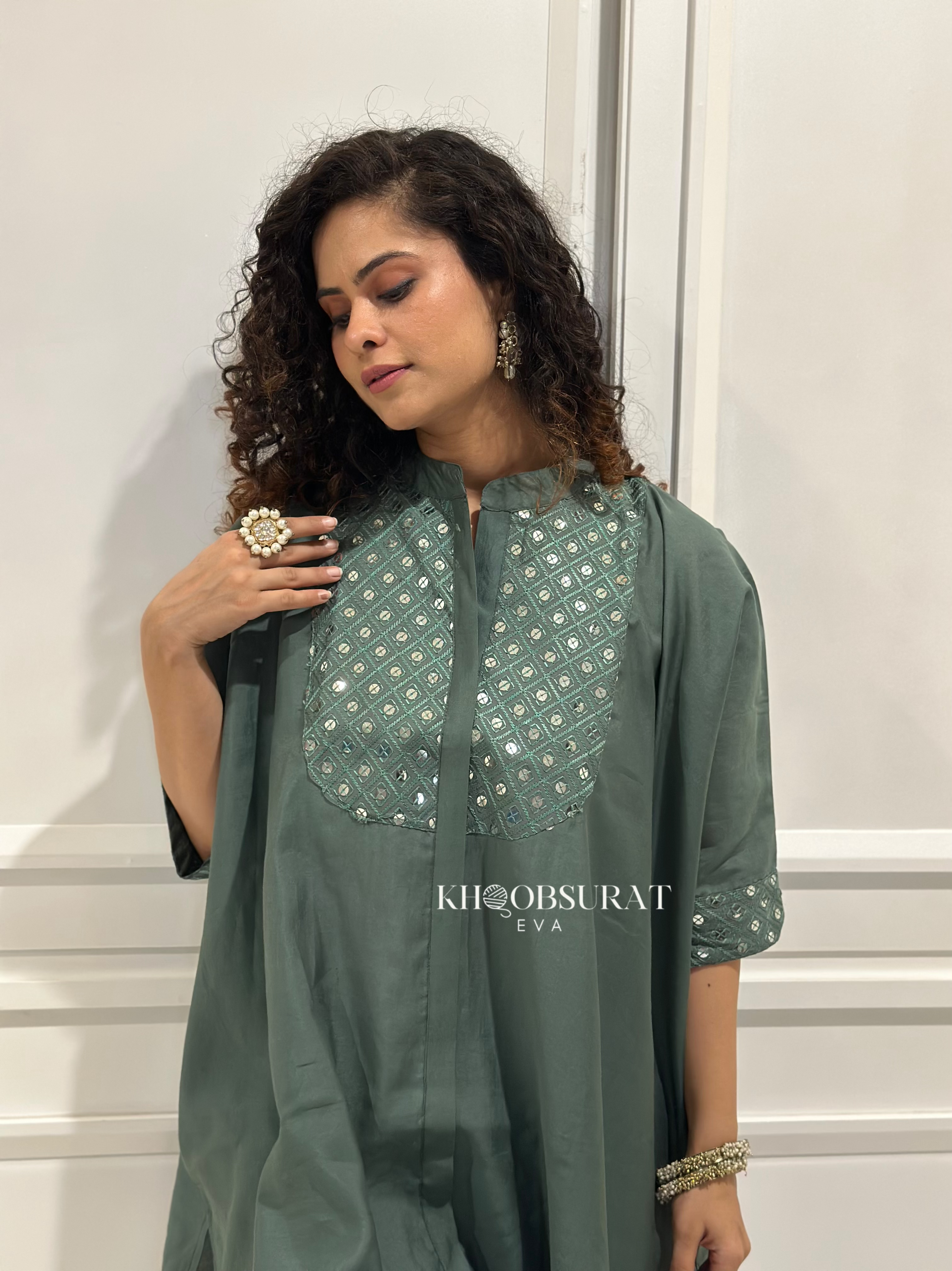 Stylish Indian Green Kaftan Set for Women | Traditional Ethnic Embroidered Tunic & Pants Outfit | Perfect for Festivals, Weddings & Summer Vacations