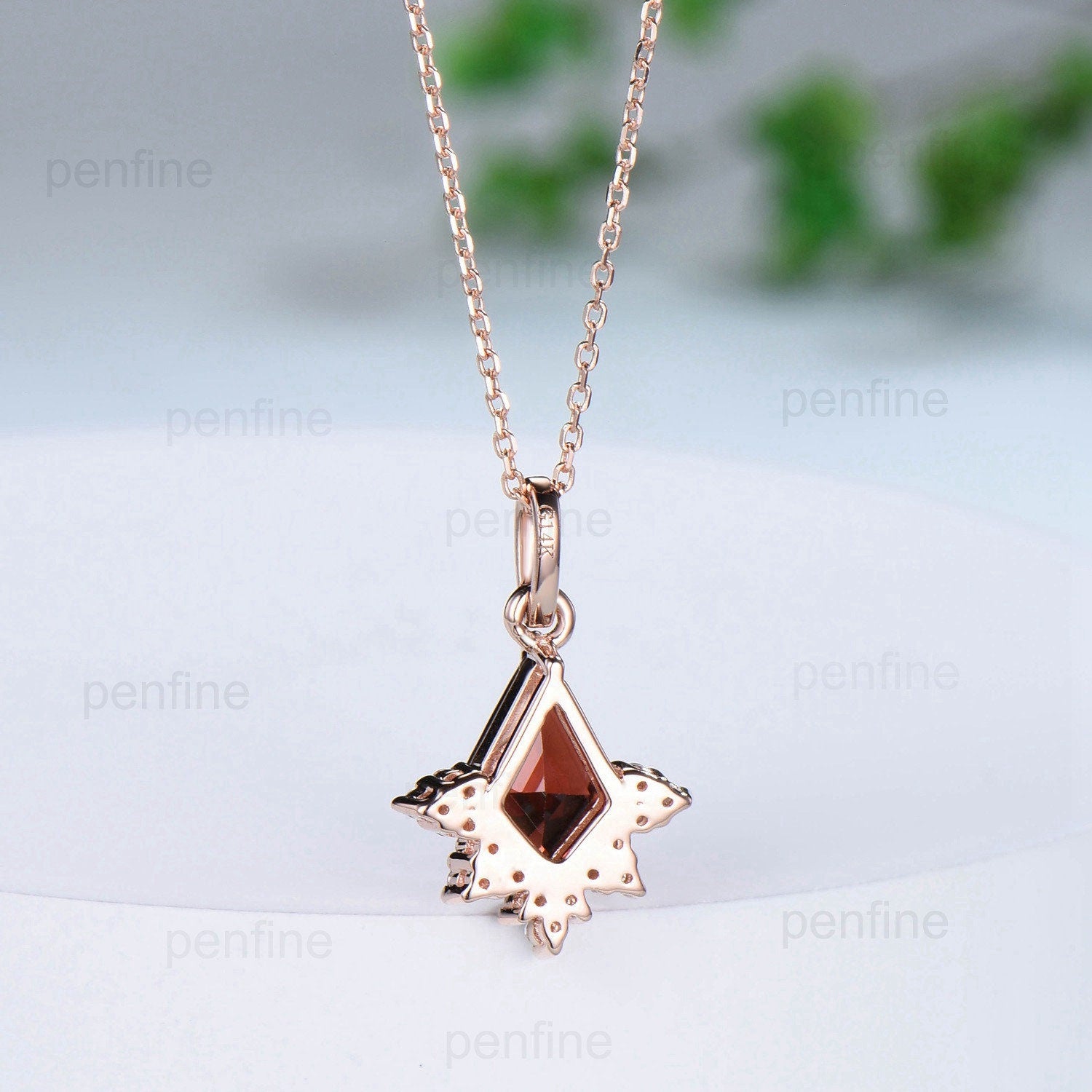 Vintage Art Deco Kite Cut Alexandrite Pendant Necklace - 14K/18K Rose Gold Moissanite Diamond Engagement Promise Gift for Women | Perfect for Anniversaries, Weddings & Special Occasions