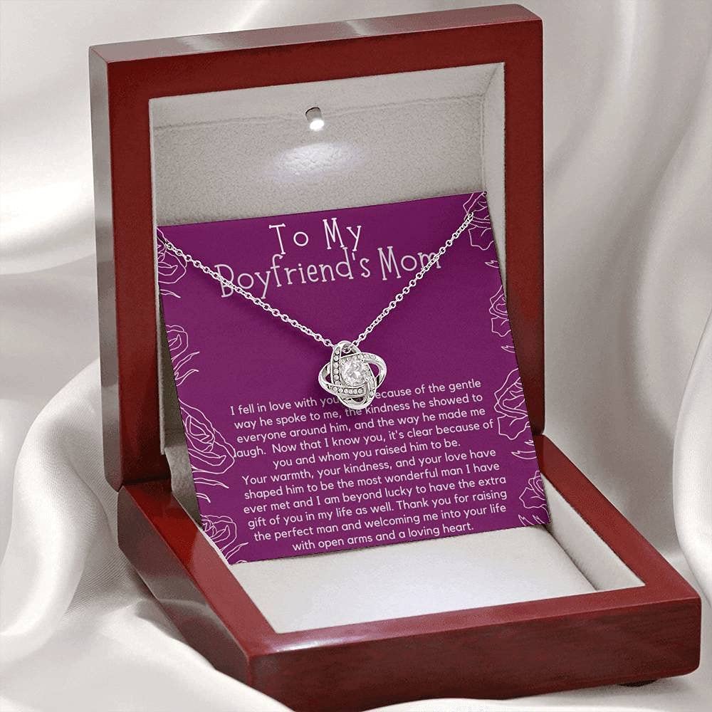 Personalized Jewelry Gift for Boyfriend's Mom - Custom Name Necklace for Women, Mother's Day Gift, Birthday Present, Thank You Gift - Perfect for Special Occasions & Everyday Wear