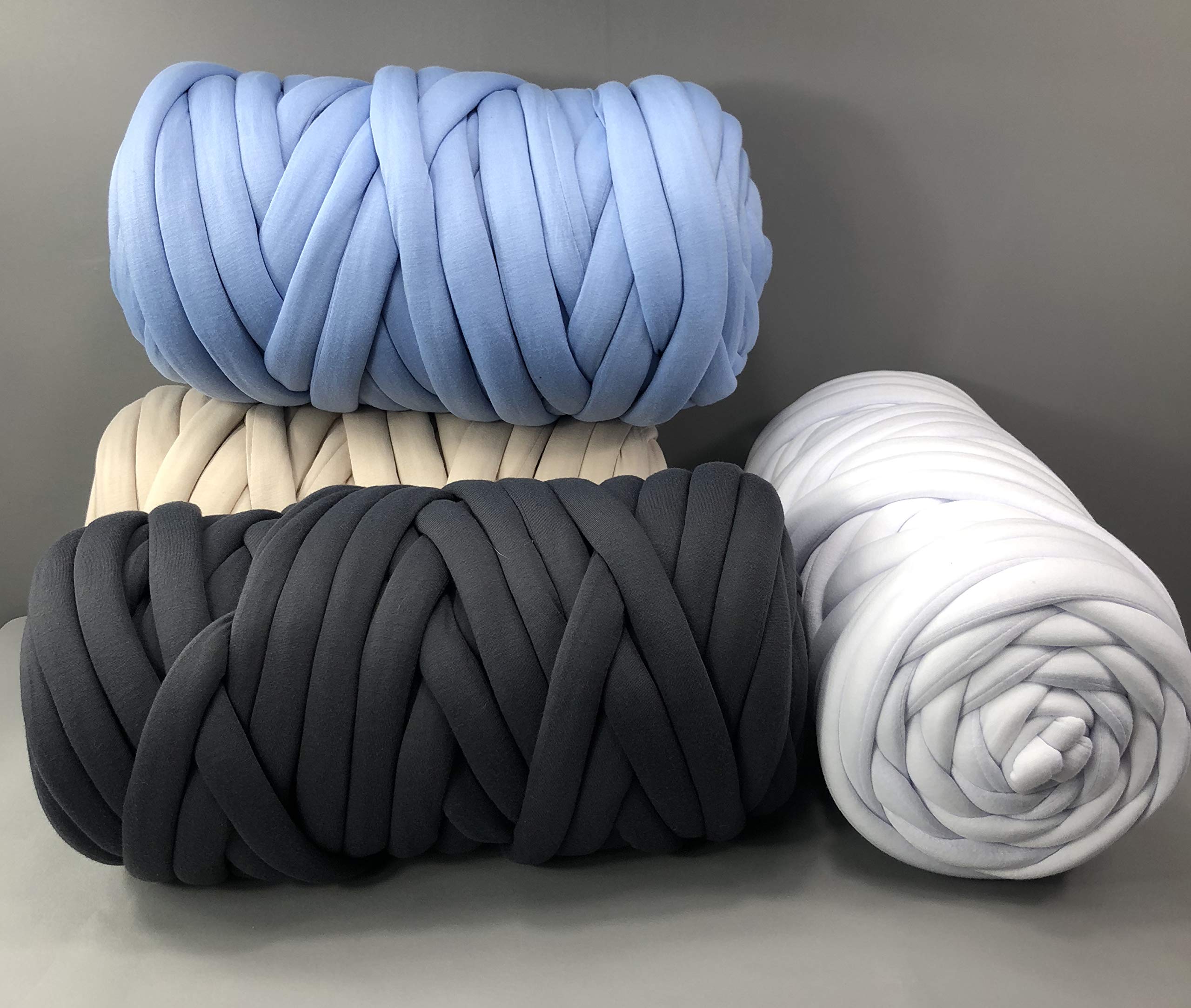 Clootess Chunky Braid Cotton Yarn for Arm Knitting - 8 lbs Black, Machine Washable - Perfect for DIY Throw Blankets, Pet Beds & Handmade Crafts