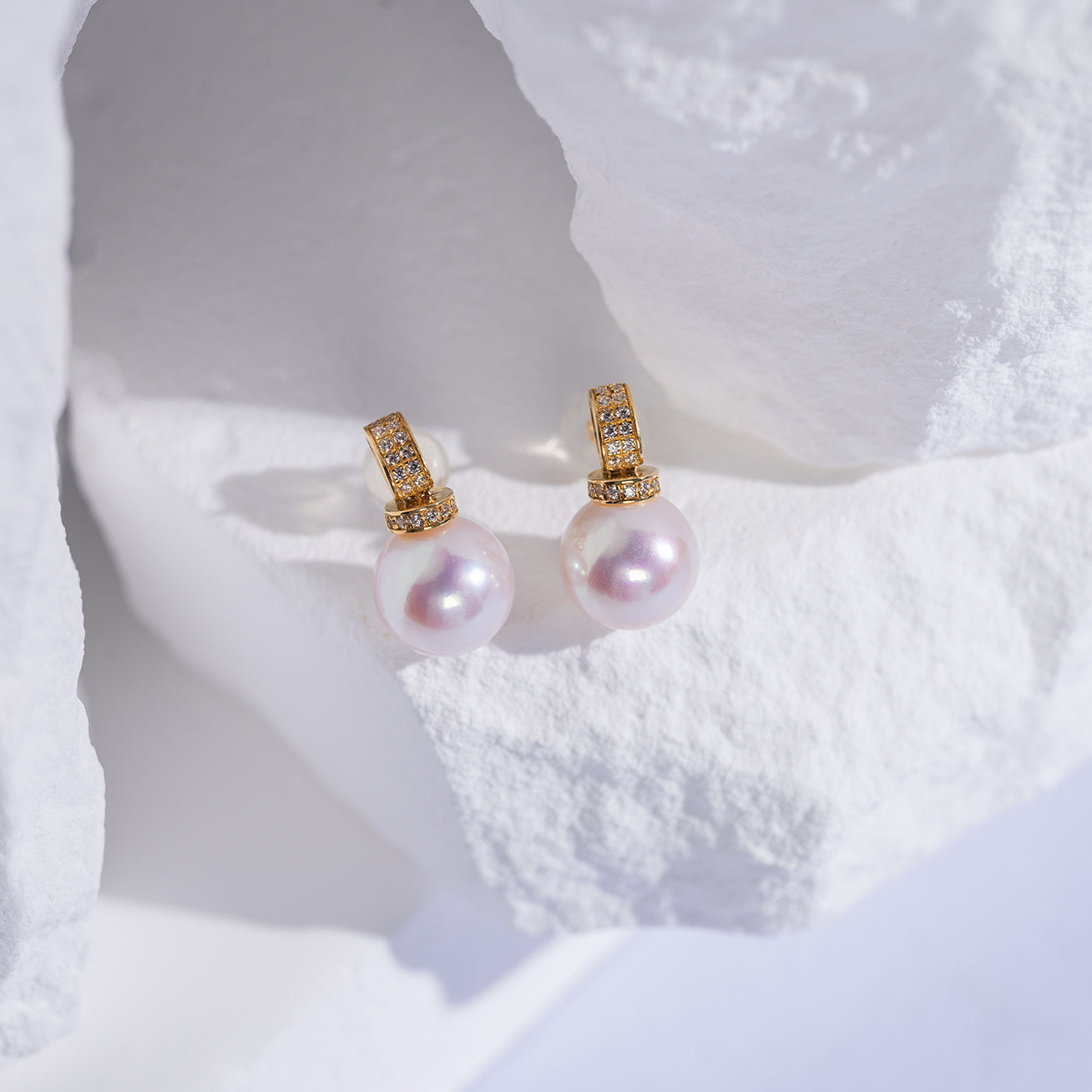 18K Solid Gold Freshwater Pearl Earrings for Women - Classic Stud Earrings with AAA Quality Pearls - Perfect for Weddings, Anniversaries & Special Occasions (KE00081)