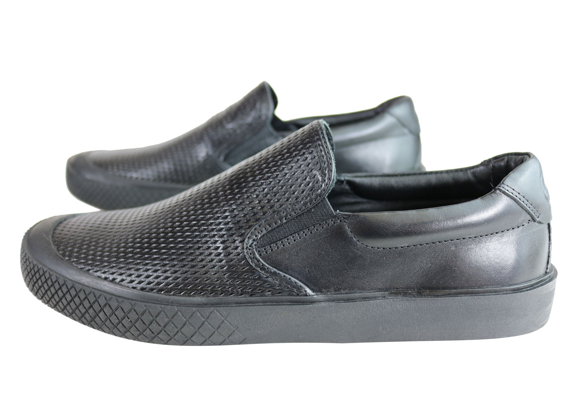 Ferricelli Justin Men's Leather Casual Shoes with Cushioning - Handmade in Brazil - Perfect for Work, Travel & Everyday Comfort