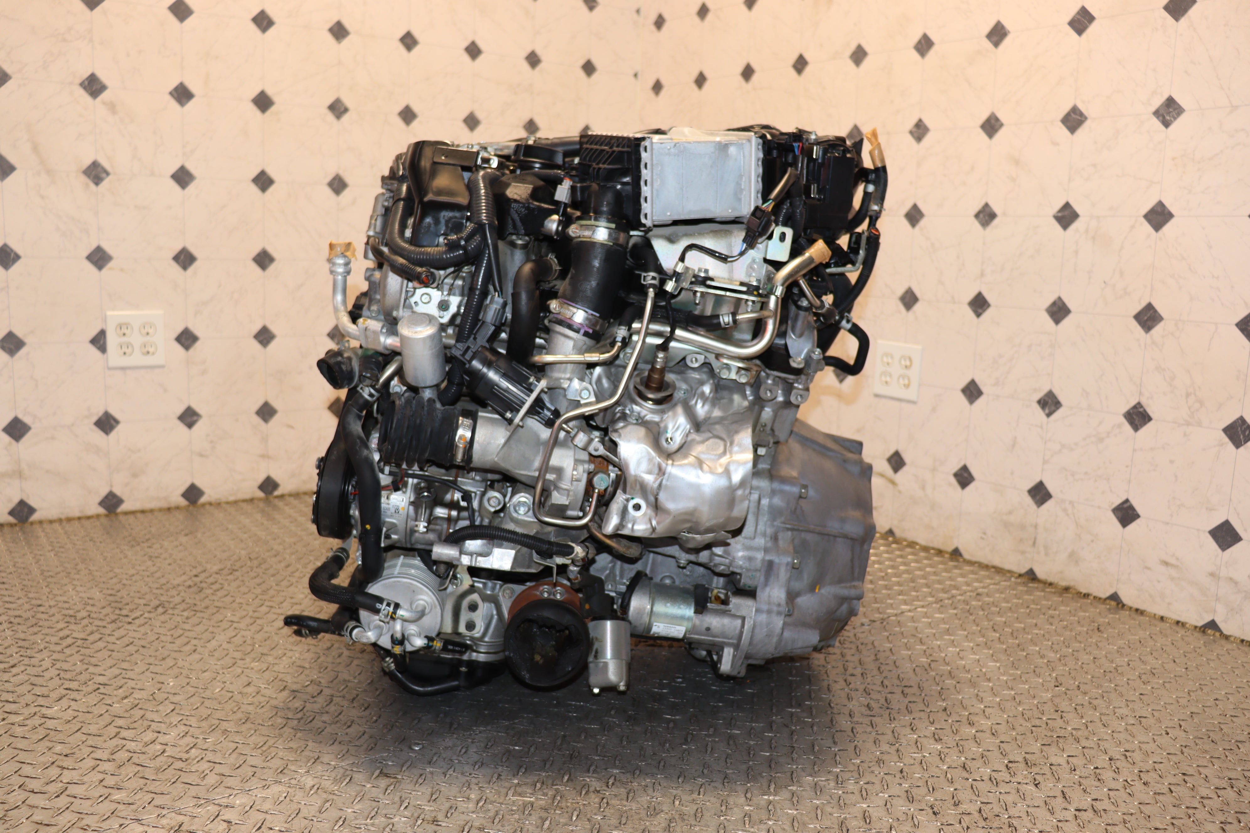 JDM VR30DDTT 3.0L Twin Turbo Engine for 2016-2023 INFINITI Q50 Q60 AWD - High Performance Replacement Engine for Racing & Daily Driving