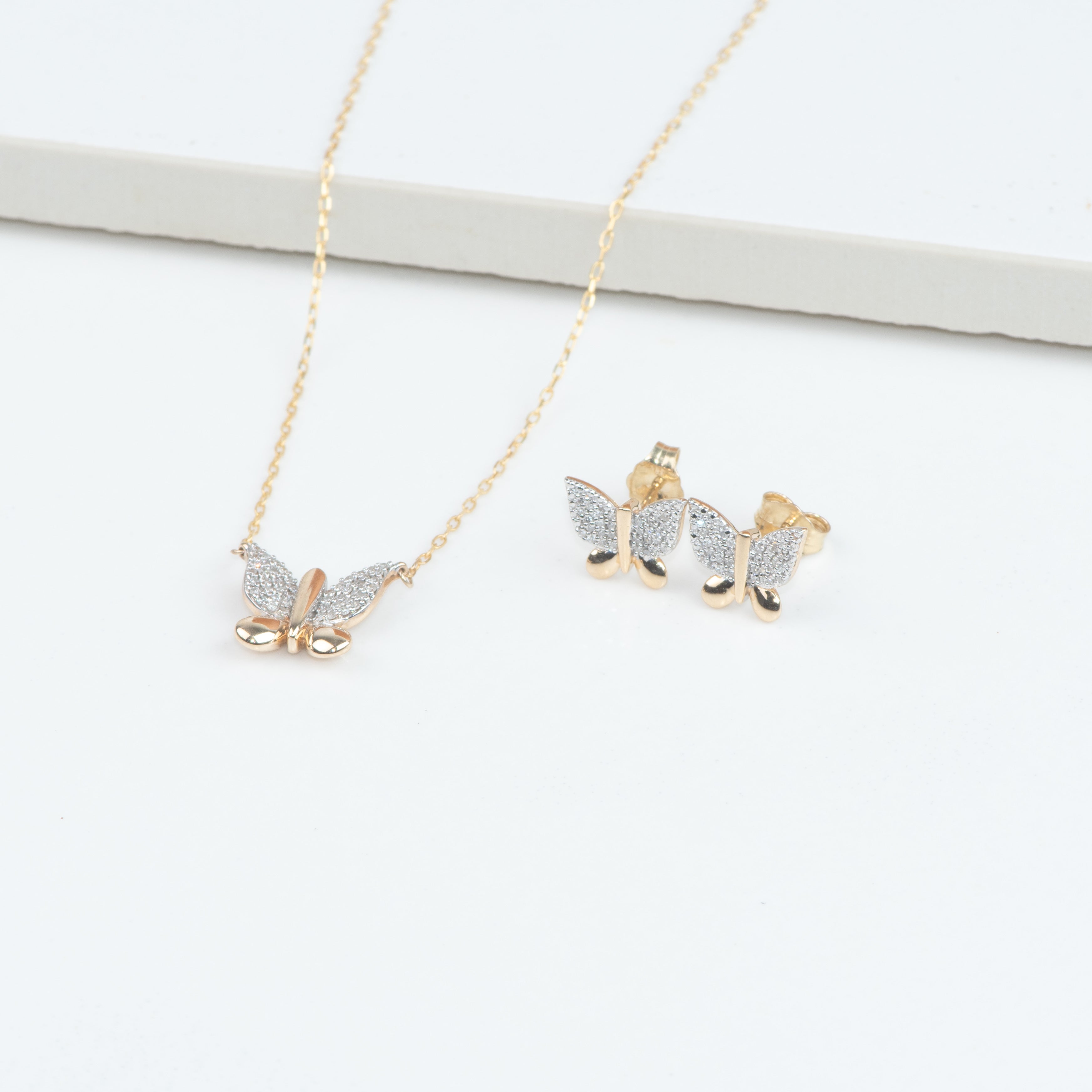 10k Yellow Gold Diamond Butterfly Pendant Necklace for Women - Elegant Jewelry Gift for Birthday, Anniversary & Valentine's Day