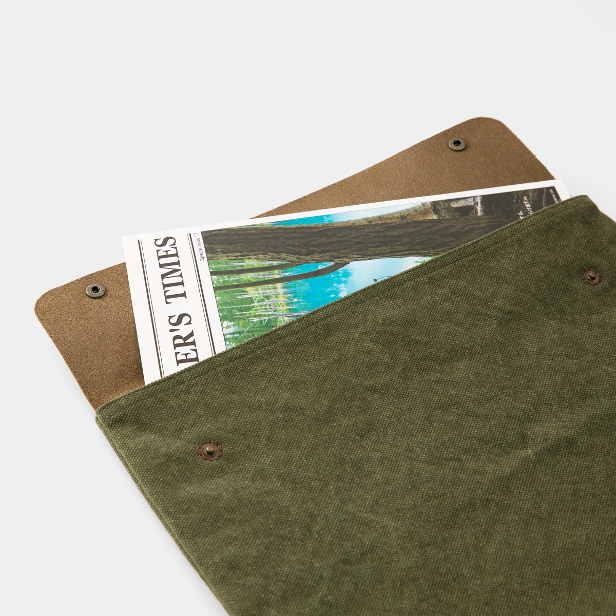TRAVELER'S COMPANY Traveler's Factory Canvas Pouch - Large Size in Olive Green | Durable Travel Organizer for Passport, Wallet & Accessories | Perfect for Camping, Hiking & Daily Commute