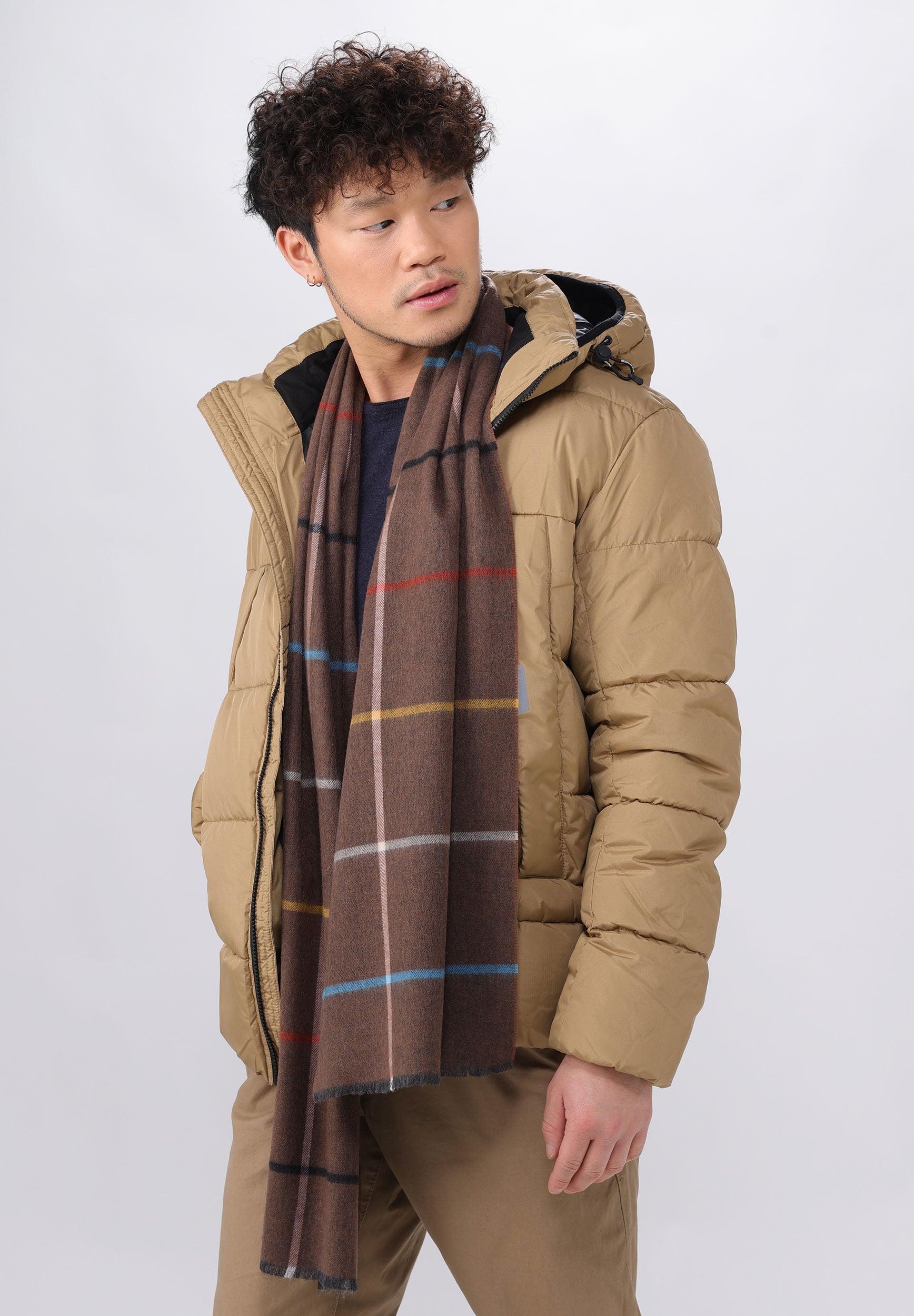 Eco-Friendly Grid Check Recycled Polyester Scarf - Sustainable Fashion Accessory for Women & Men | Perfect for Winter, Fall, and Outdoor Activities
