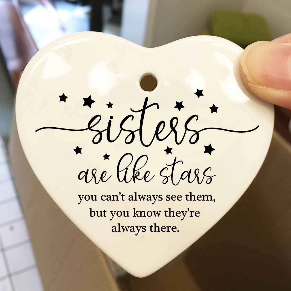 Sister Keepsake Heart Ceramic Gift - Best Birthday Present for Sister from Sister, Best Friend & Bestie Gift for Women, Long Distance Friendship Keepsake, Perfect for Anniversaries & Special Occasions