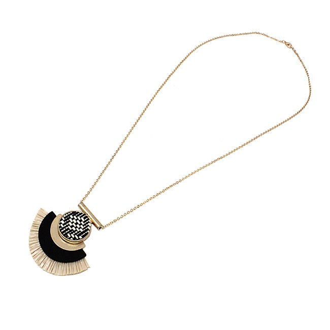 Stylish Straw Fan Necklace Set for Women - Boho Beach Accessory, Summer Festival Jewelry, Perfect for Vacations & Outdoor Events