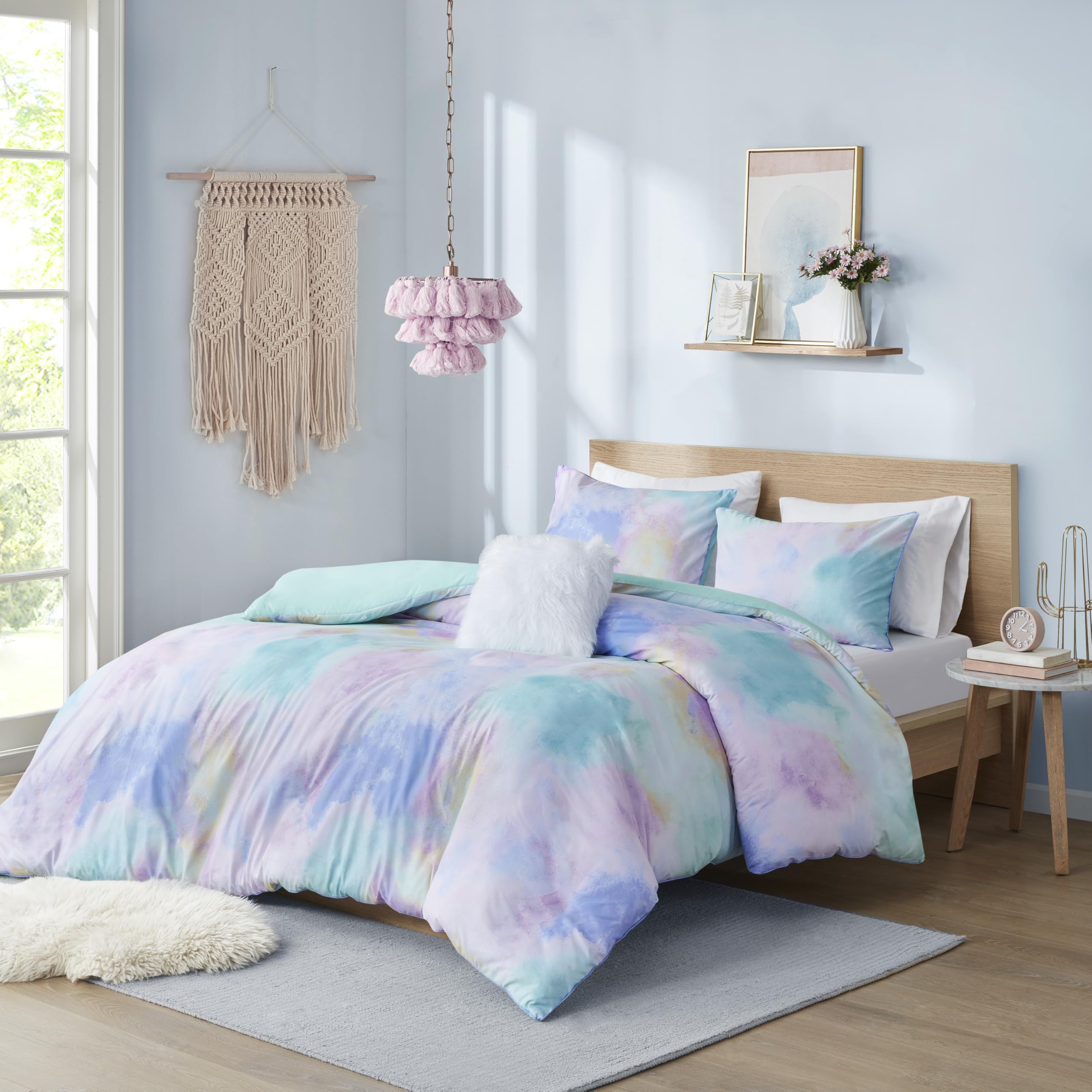 Intelligent Design Twin Comforter Set - Watercolor Tie Dye Bedding for Teens (3-Piece: Comforter, Sham, Throw Pillow) - Twin/Twin XL in Pink & Blue - Perfect for Teen Bedrooms, Dorm Rooms & Sleepovers