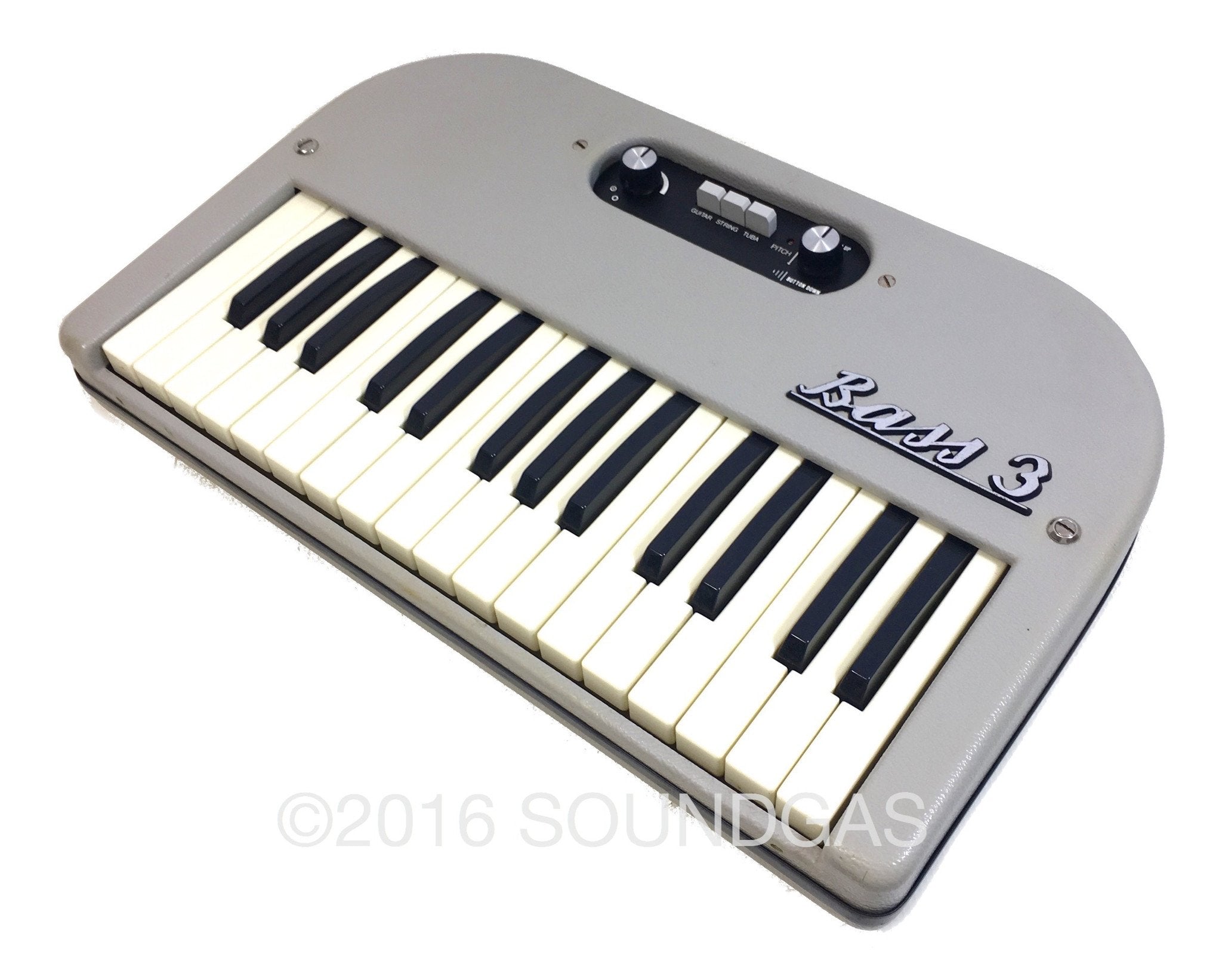 Hohner Basset Bass 3 - Professional 3-String Bass Harmonica for Blues & Folk Music | Perfect for Live Performances & Studio Recording