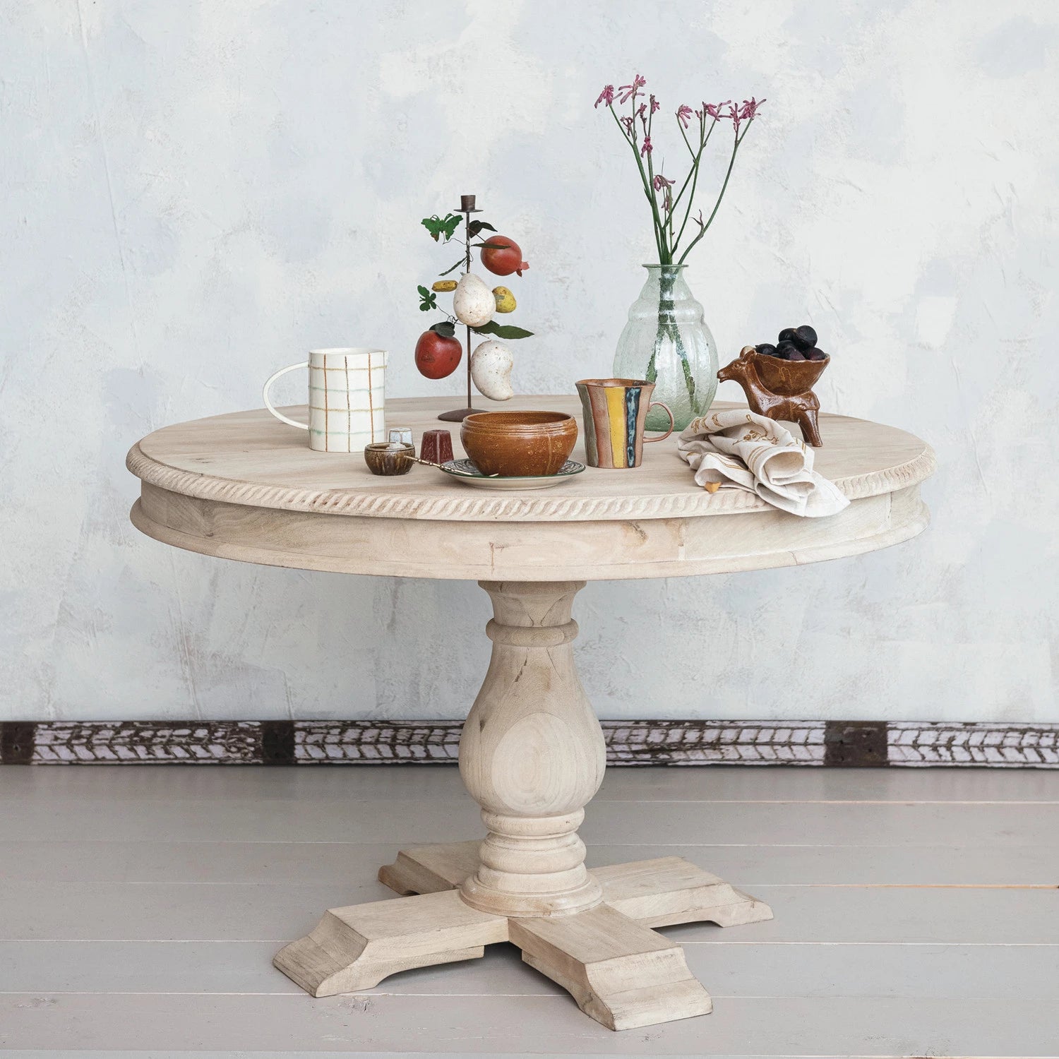 Villa 47 Round Dining Table - 47 Inch Modern Wooden Kitchen Table for 6 People | Perfect for Family Meals, Dinner Parties & Small Space Dining Rooms