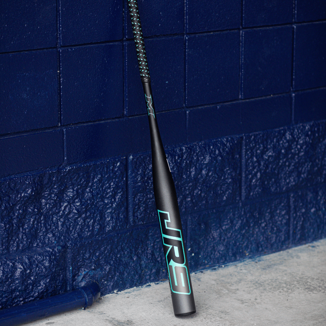 2025 Miken JR9 12 Supermax 1-Piece USSSA Slowpitch Softball Bat - MSU5JR1X | Perfect for Competitive Games & Practice Sessions