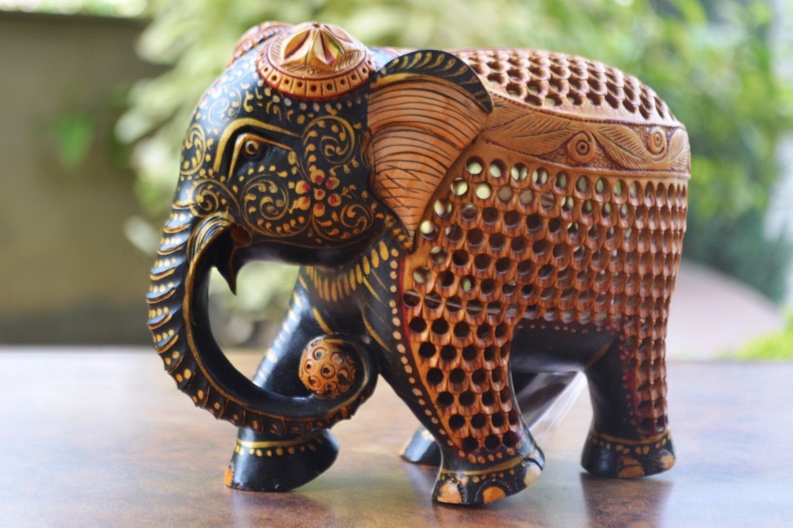 Hand Carved Wooden Mother and Baby Elephant Statue - Hand Painted Indian Elephant Figurine - Home Decor, Nursery Decor, Gift for Elephant Lovers, Yoga & Meditation Room Decor
