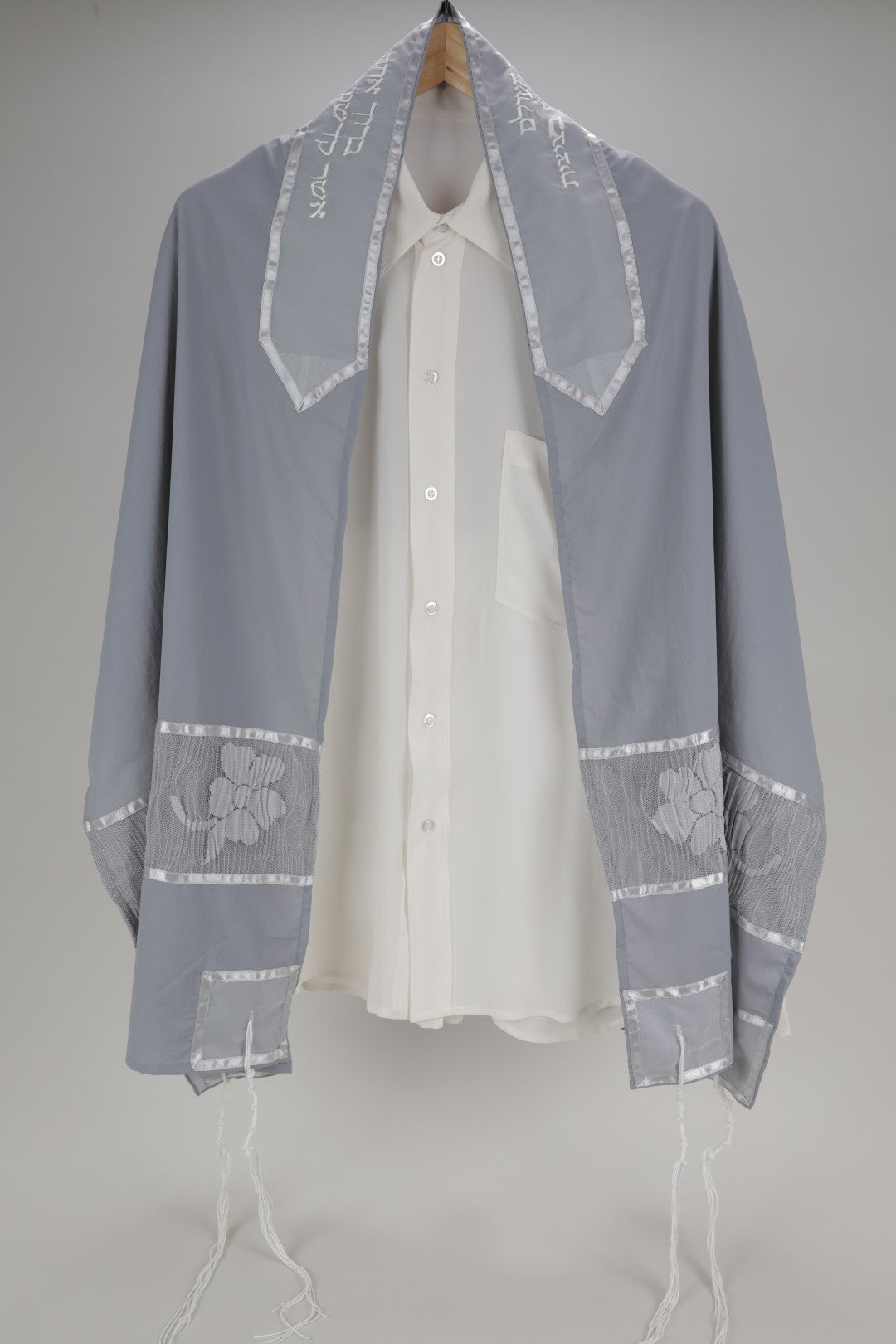 Elegant Gray Floral Embroidered Tallis Shawl for Women - Perfect for Weddings, Synagogue & Special Occasions