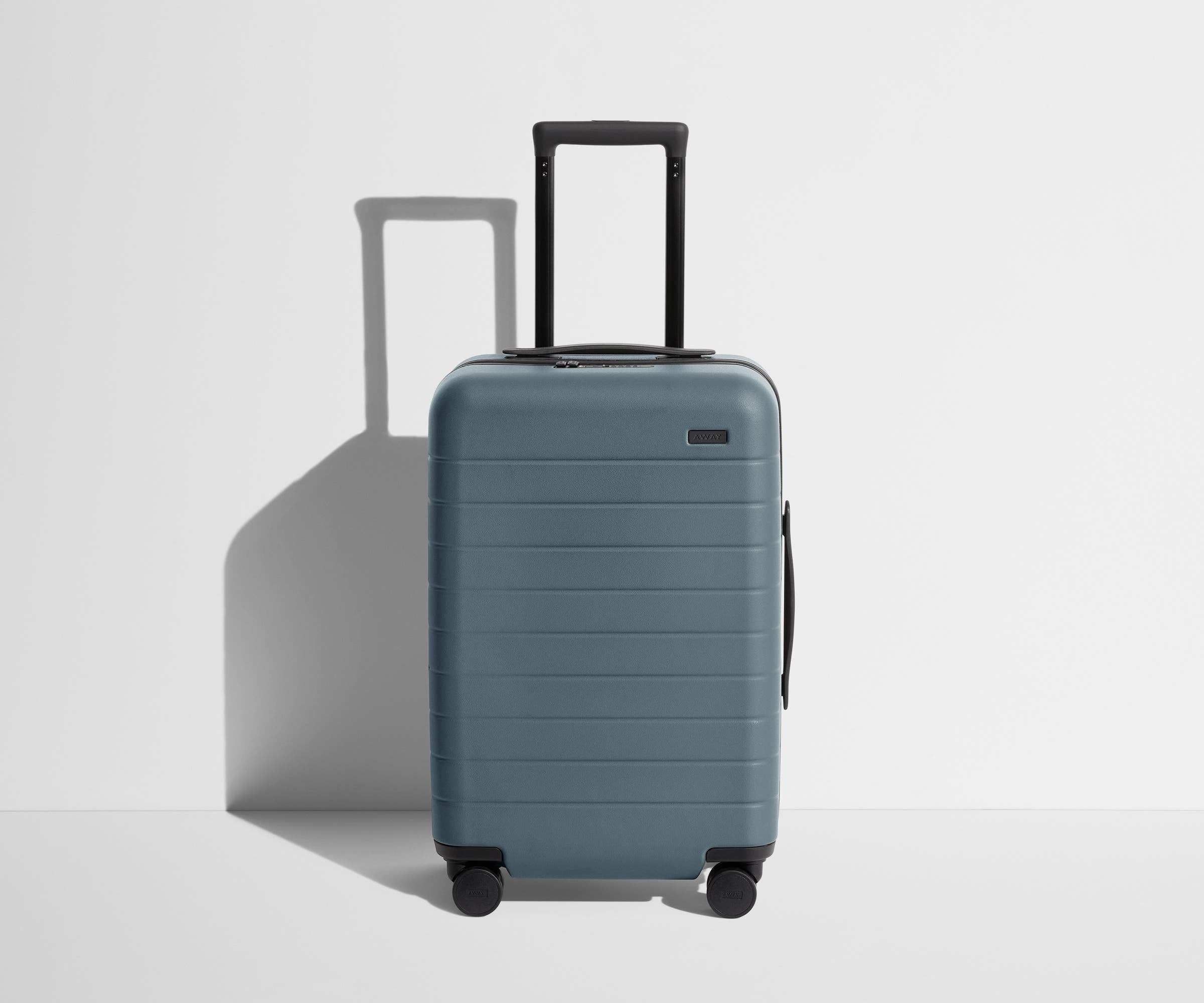 Best Carry-On Luggage for Travel - Lightweight & Durable Suitcase for Airplane, Business Trips & Weekend Getaways