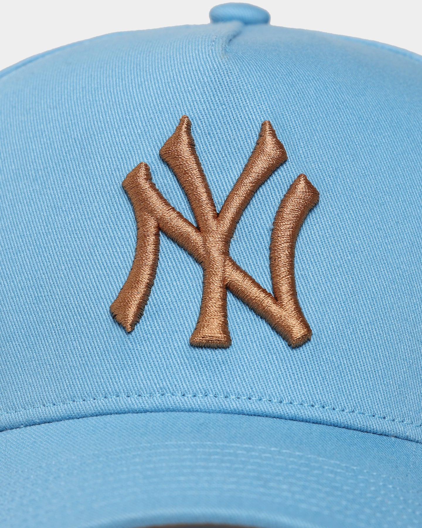 New York Yankees 'Desert Sky' 47 MVP DT Snapback Hat - Columbia/Camel Color | Official MLB Baseball Cap for Men & Women | Perfect for Games, Streetwear & Fan Collections