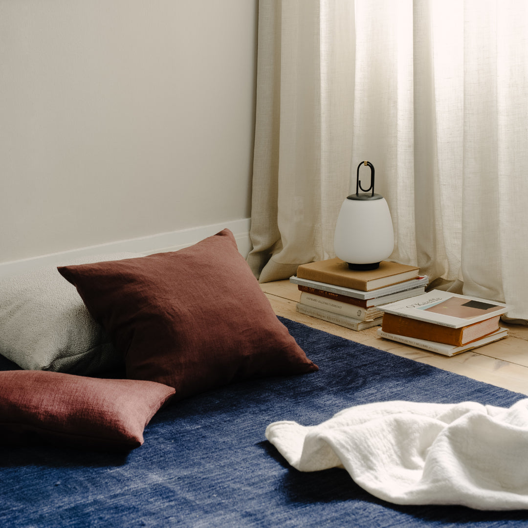 Soft & Cozy SC34 Fleece Blanket - Perfect for Bed, Couch & Travel - Machine Washable & Hypoallergenic