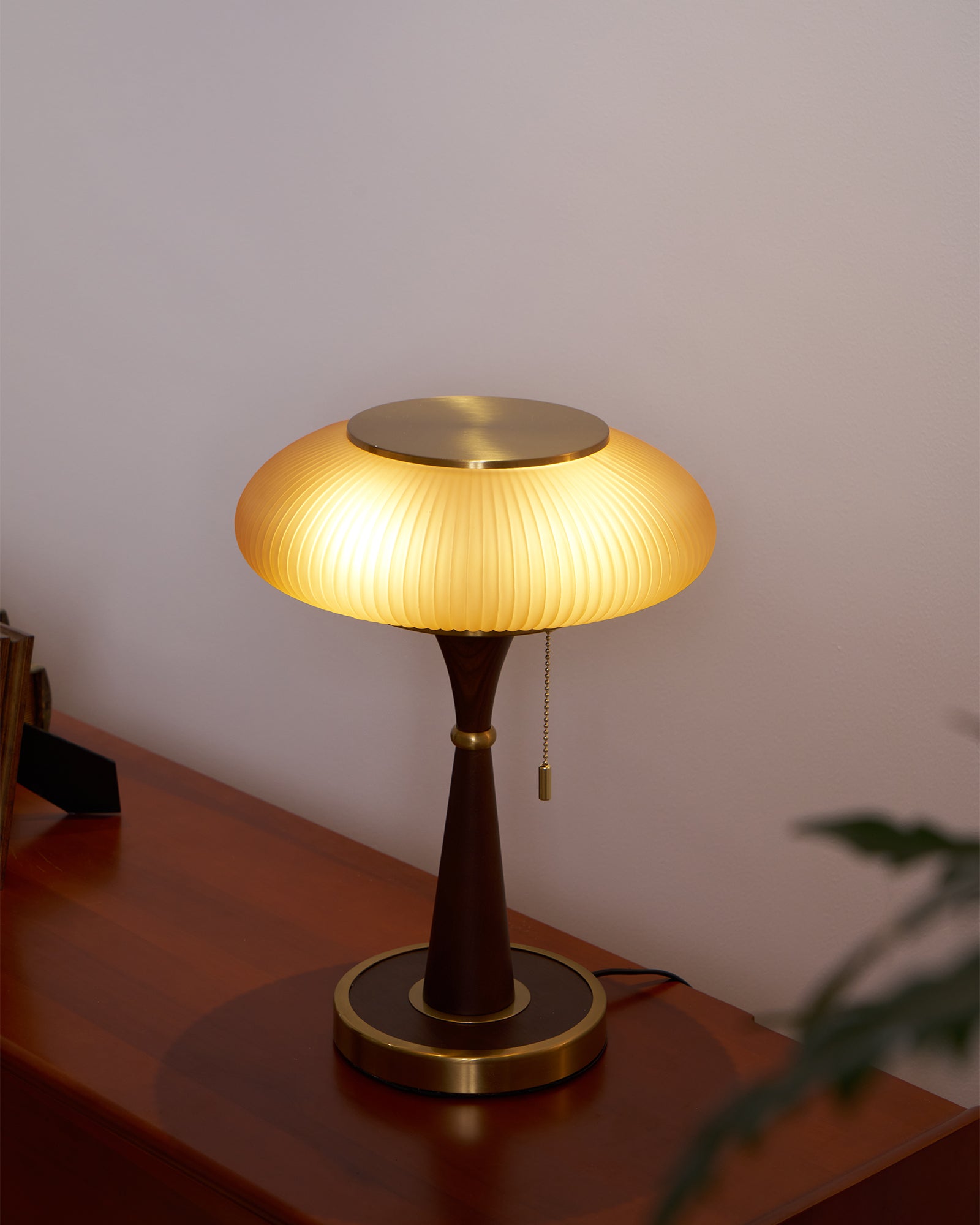 Premium Matsutake Mushroom Table Lamp - Modern LED Night Light for Bedroom, Living Room, and Office Decor - Warm White Ambient Lighting for Relaxation and Reading