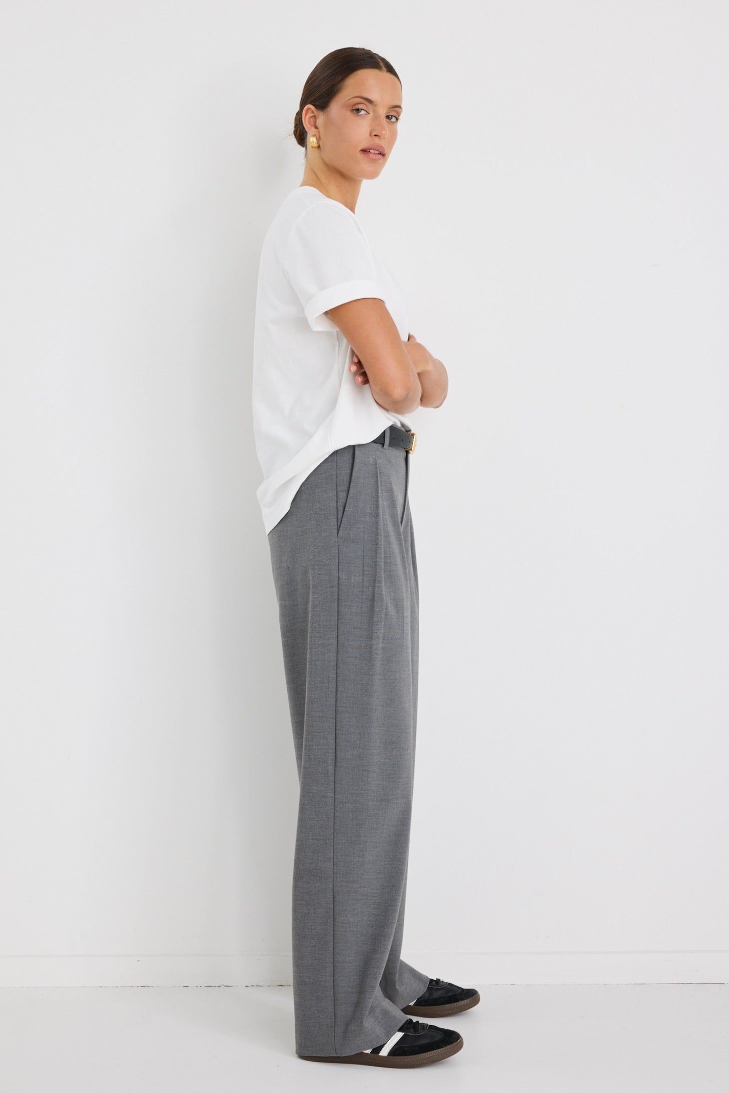 Elegant High-Waisted Charcoal Wide Leg Pants for Women - Comfortable & Stylish Office Wear or Casual Outfits