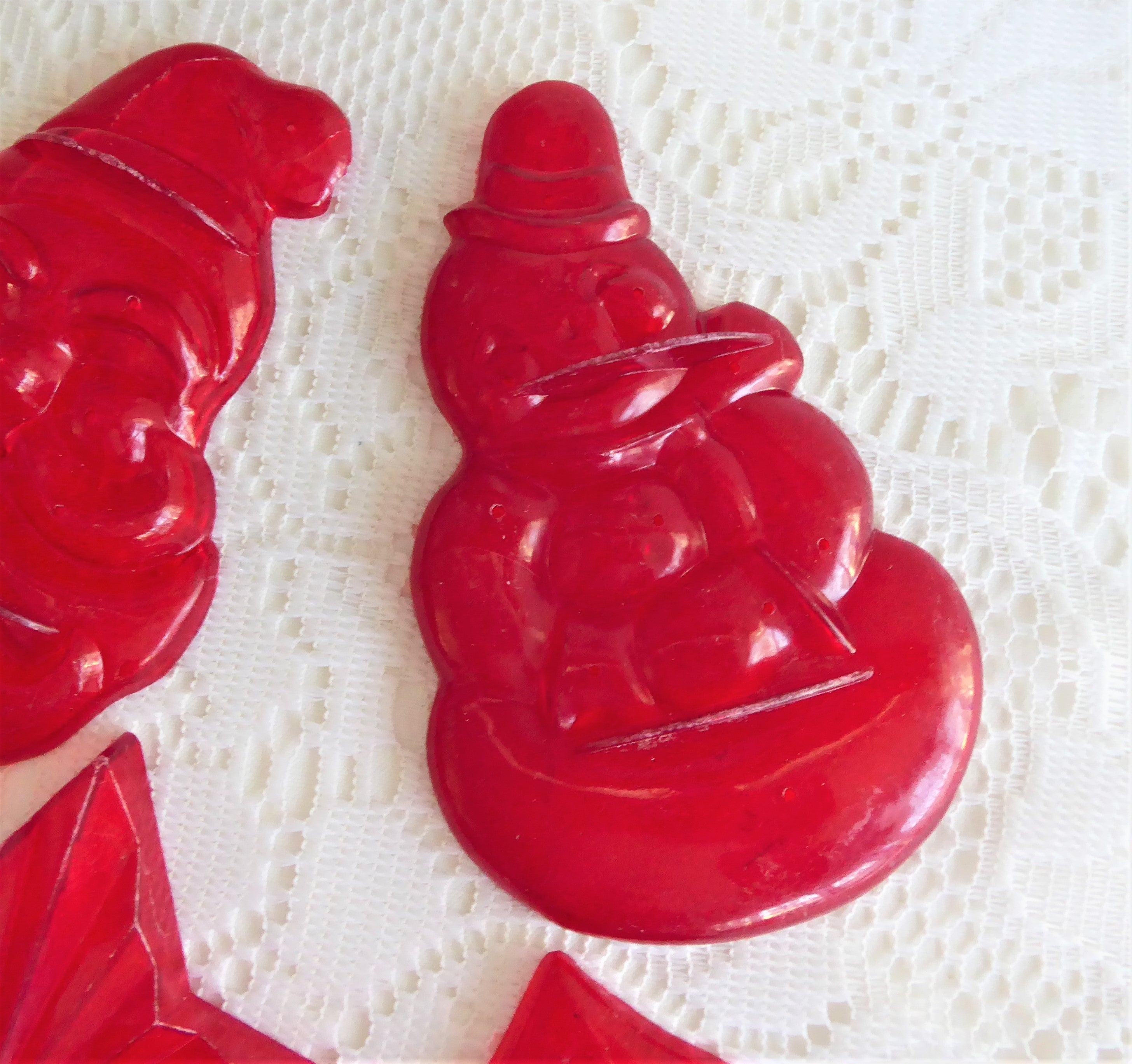 Vintage 1950s Christmas Cookie Cutters Set - Santa, Star, Tree, Snowman - 4-Piece Red Plastic Cookie Cutter Kit for Holiday Baking | Perfect for Christmas Cookies, DIY Gifts & Festive Baking Parties