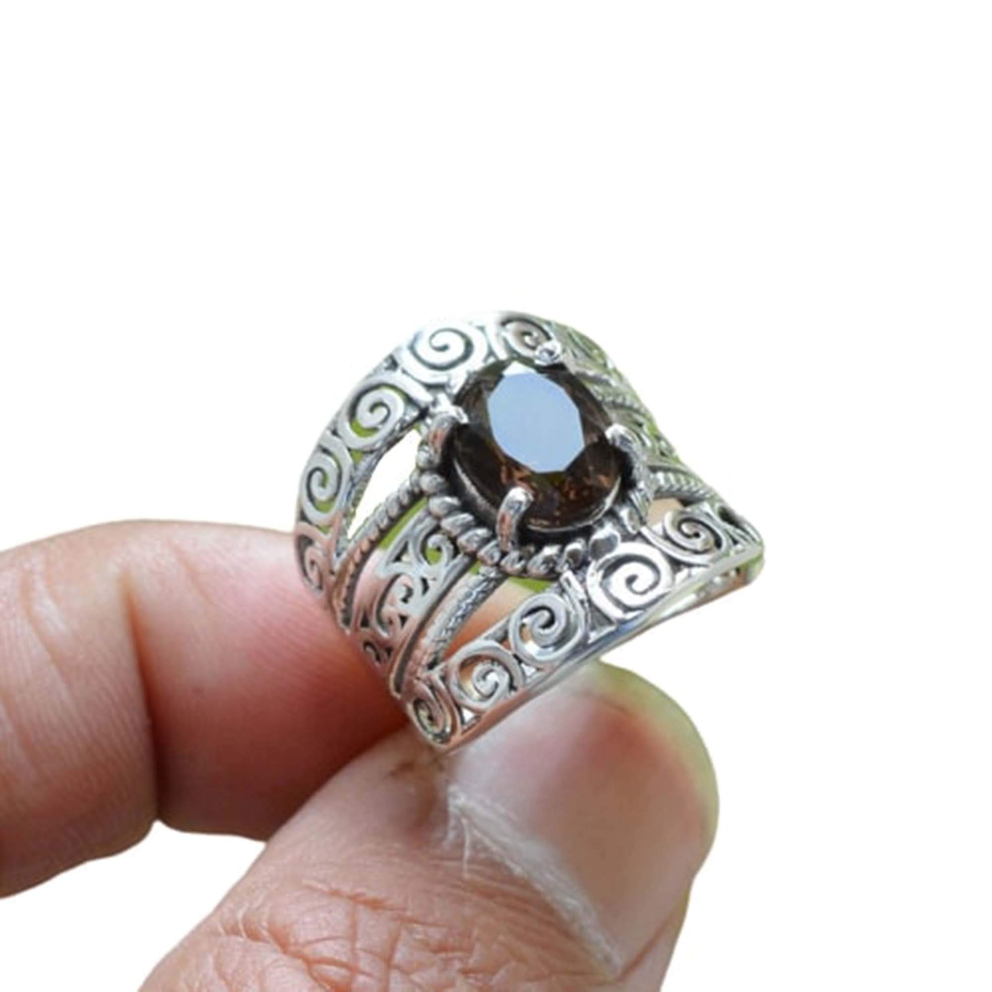 925 Sterling Silver Smoky Quartz Ring for Women - Celtic Bohemian Dainty Oval Gemstone Ring, Anniversary Gift for Her - Perfect for Boho Fashion, Weddings & Special Occasions