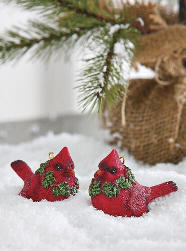 2.5 Inch Cardinal with Wreath Christmas Ornament - Handmade Holiday Decor for Tree, Gift, and Home Decoration | Perfect for Christmas, Winter, and Festive Season Decorating