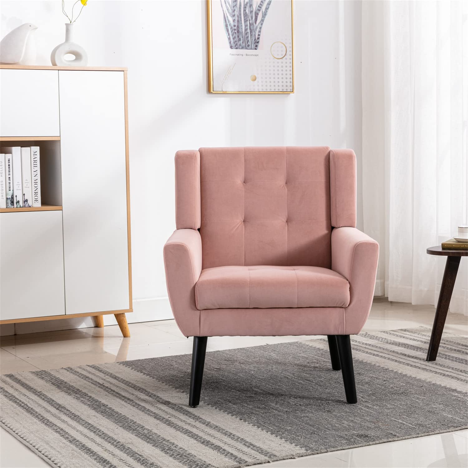 Luxury Velvet Accent Chair - Ergonomic Tufted Upholstered Armchair with Padded Cushions & Solid Wood Legs - Pink Comfort Sofa for Living Room, Bedroom, Lounge or Home Office - Perfect Reading Chair & Cozy Seating for Small Spaces