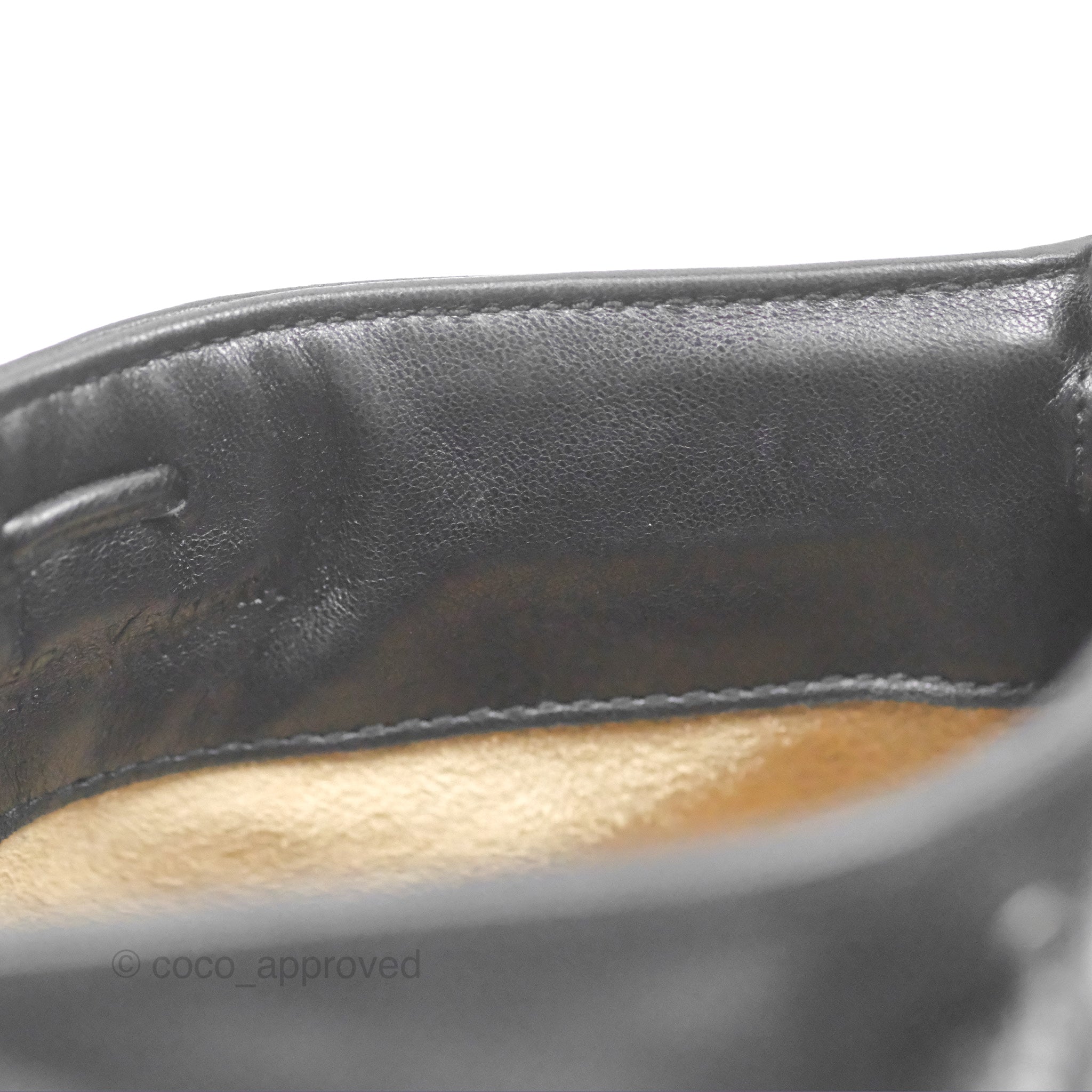 Bottega Veneta Mini Shoulder Bag Black Intrecciato Leather Crossbody Purse for Women | Luxury Designer Handbag for Everyday Use, Date Night & Travel