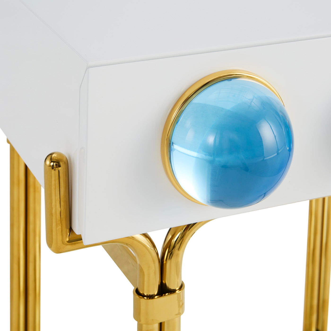 Modern Globo Side Table - Small Round End Table for Living Room, Bedroom & Office - Compact Accent Table with Sturdy Metal Base for Home Decor