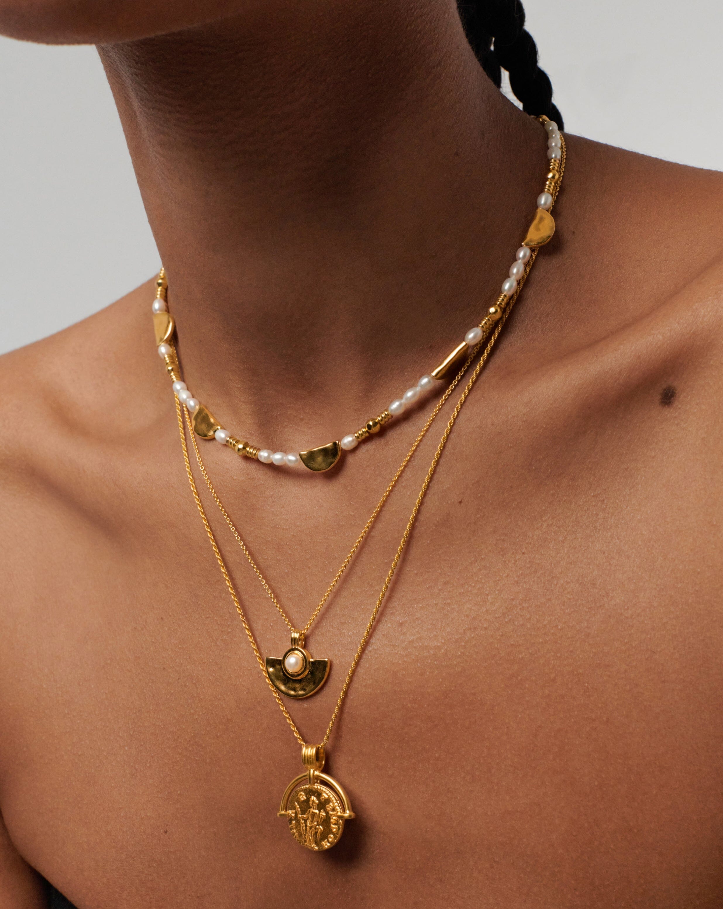 Zenyu Gemstone Fan Pendant Necklace - Elegant Handmade Jewelry for Women | Perfect Gift for Birthday, Anniversary & Special Occasions | Boho Chic Style Accessory for Party, Wedding & Everyday Wear