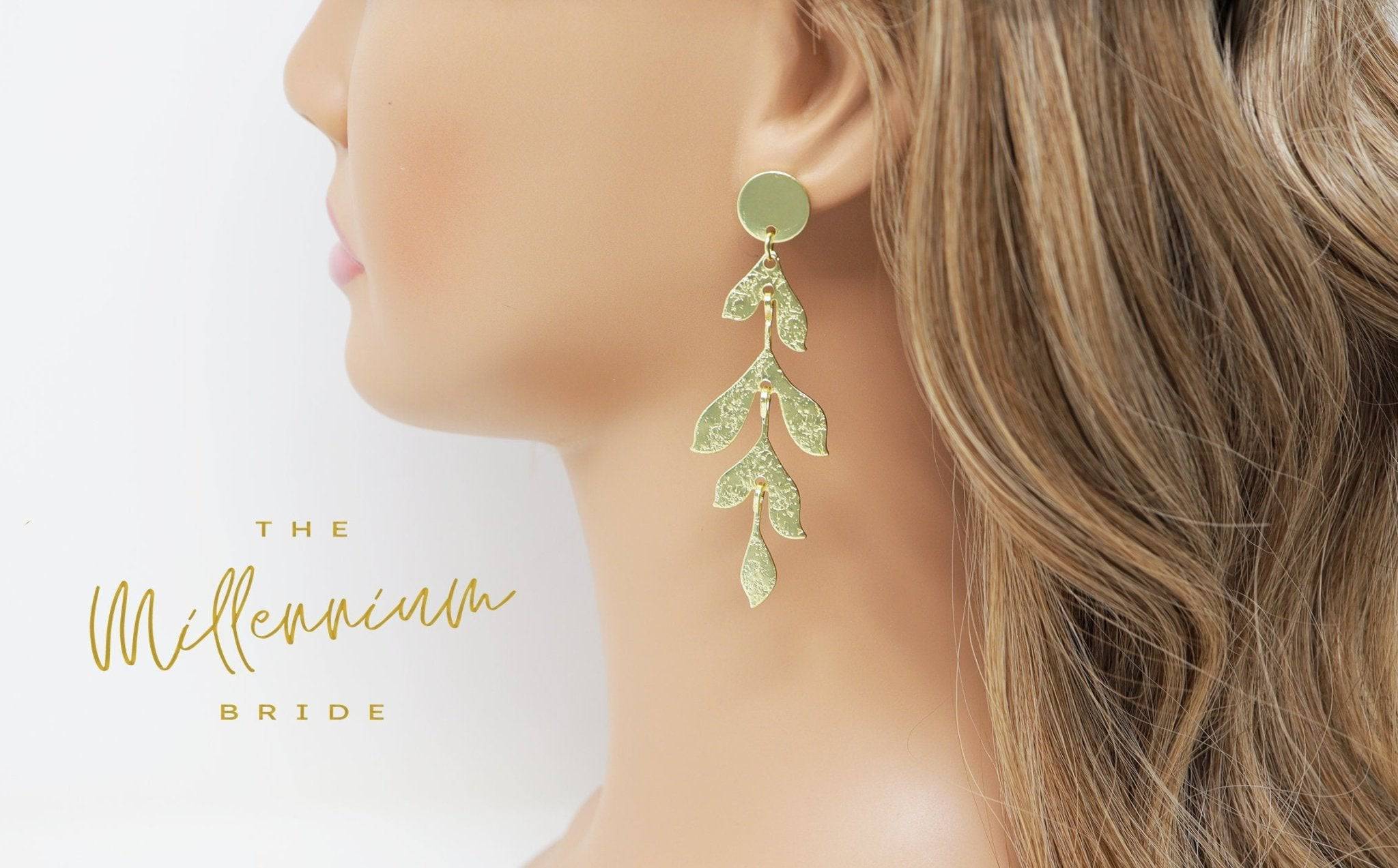 Elegant Leaves Drop Earrings for Women - Wedding Jewelry, Bridal Long Dangle Earrings, Statement Party Earrings - Perfect for Weddings, Prom, Evening Parties & Special Occasions