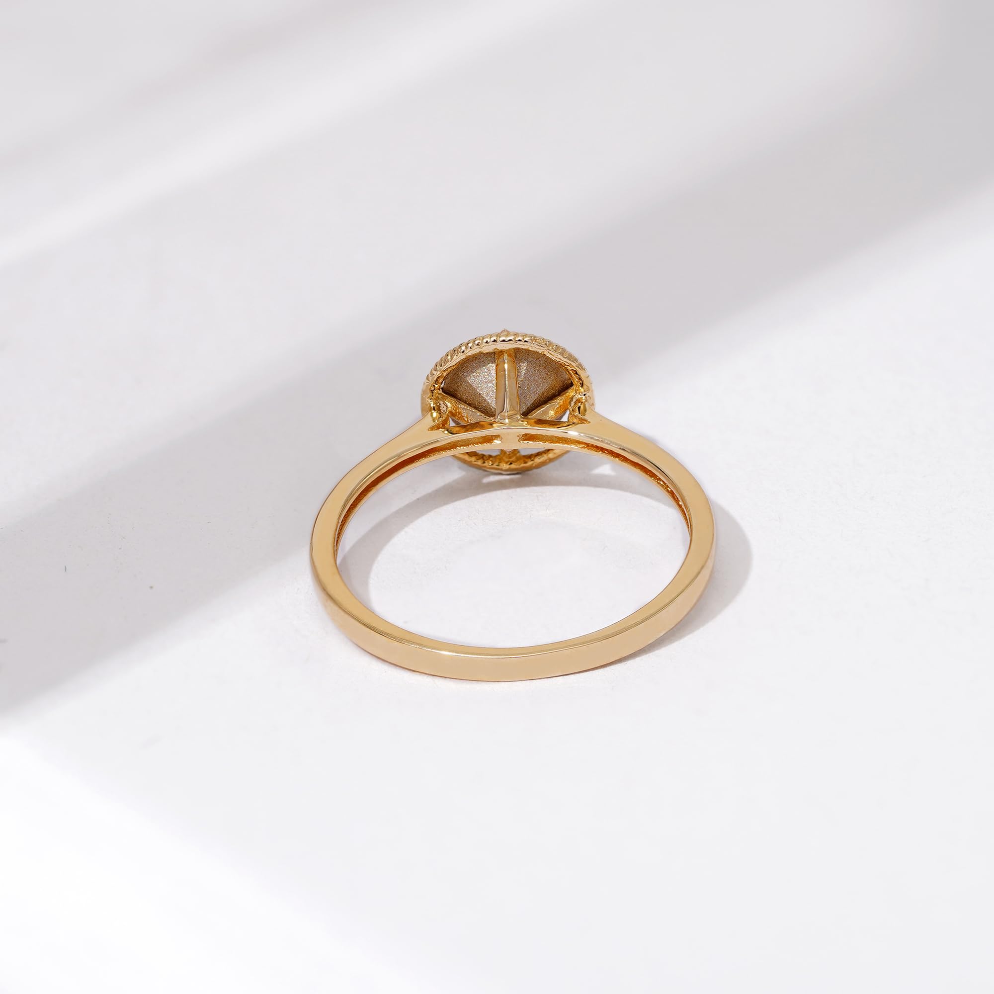 10K Gold March Birthstone Ring with Imported Crystal - Amazon Essentials (Previously Amazon Collection) | Elegant Jewelry Gift for Women, Perfect for Birthdays, Anniversaries & Special Occasions